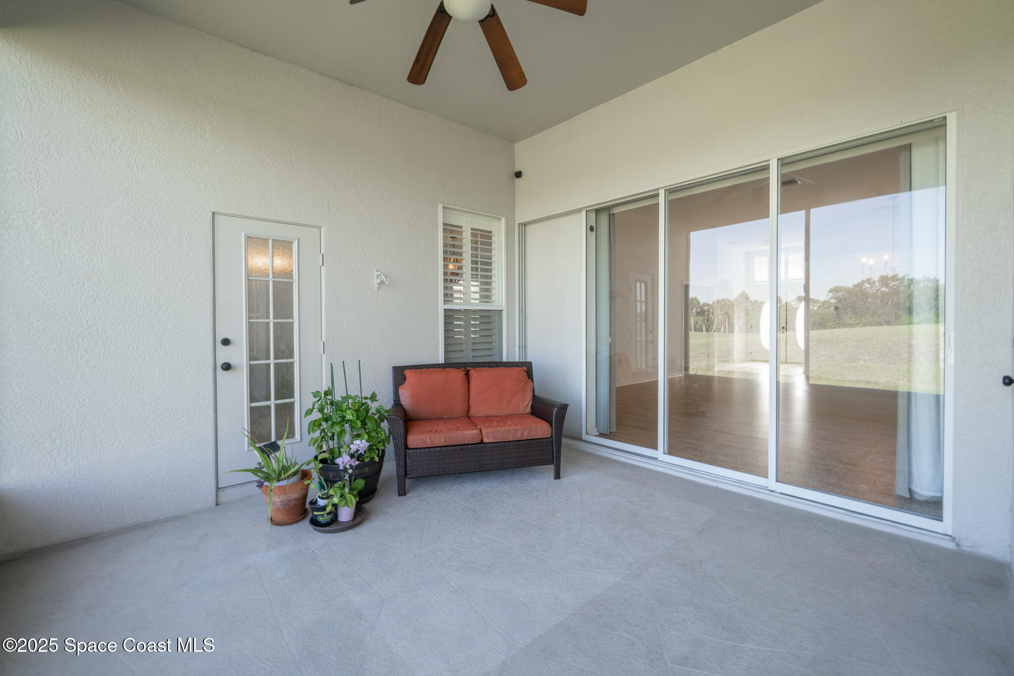 4912 Worthington Circle