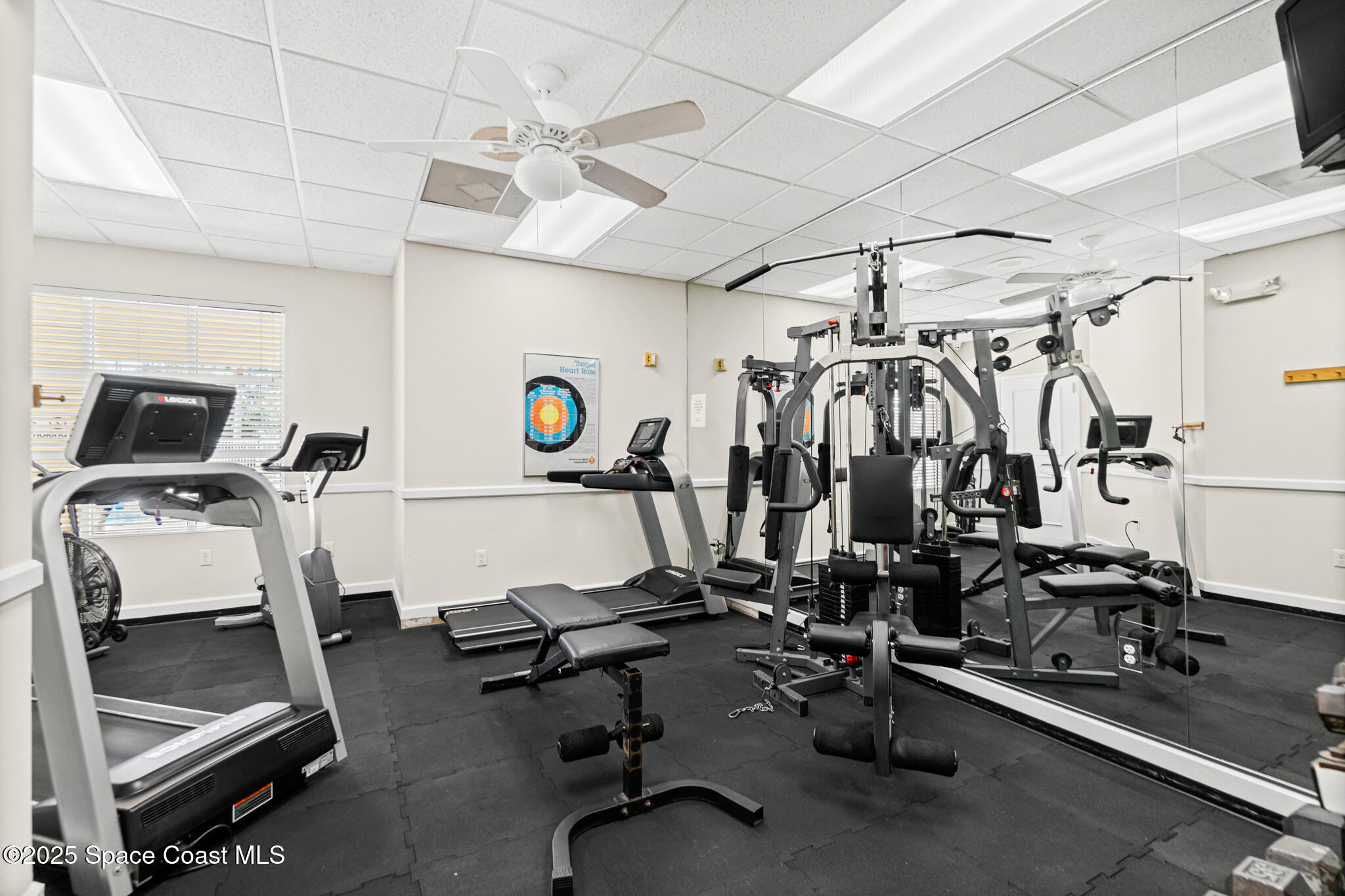 4912 Worthington Circle