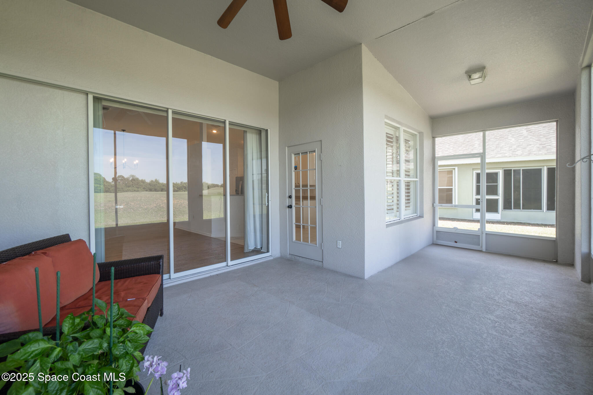 4912 Worthington Circle