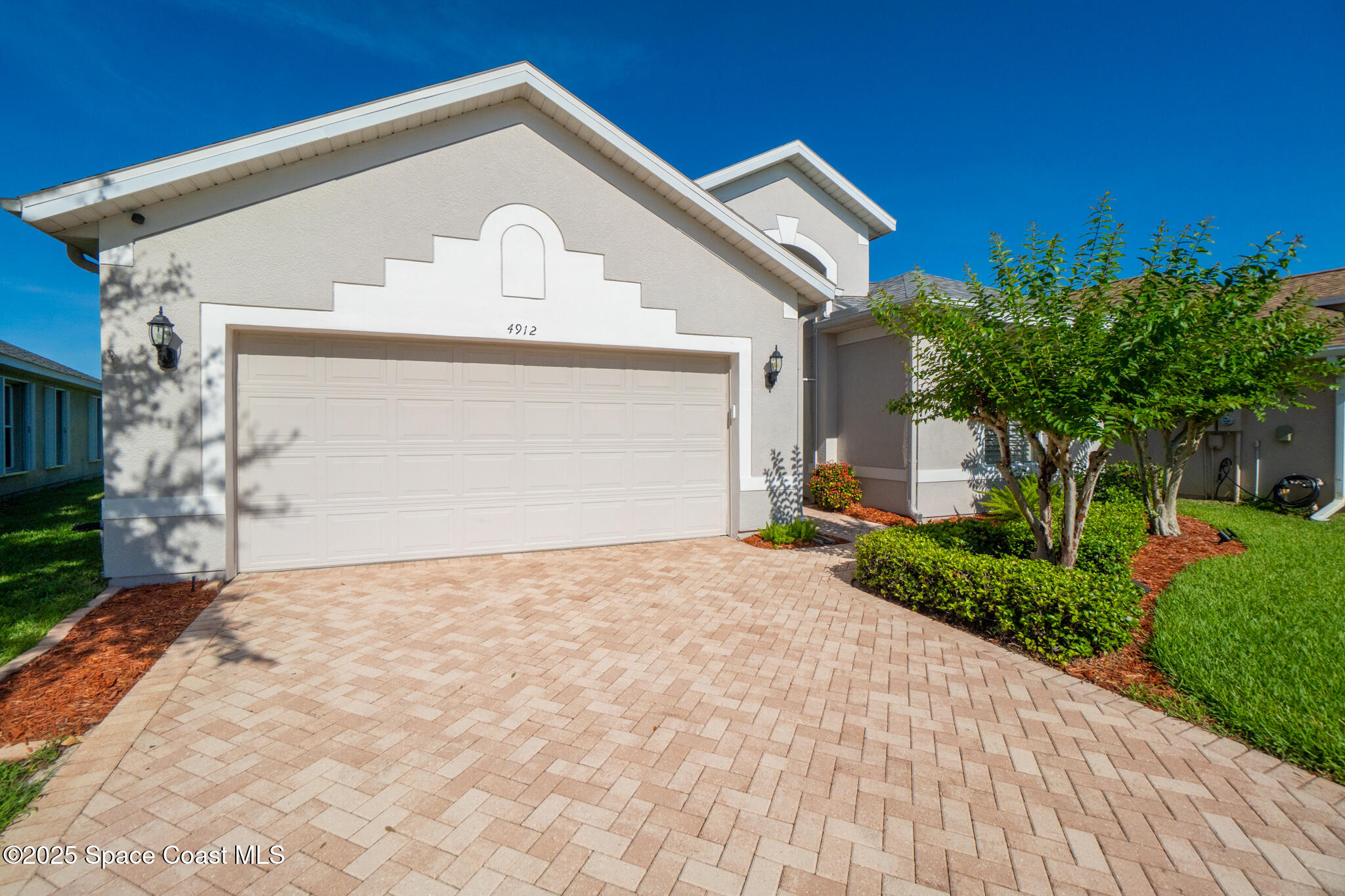 4912 Worthington Circle