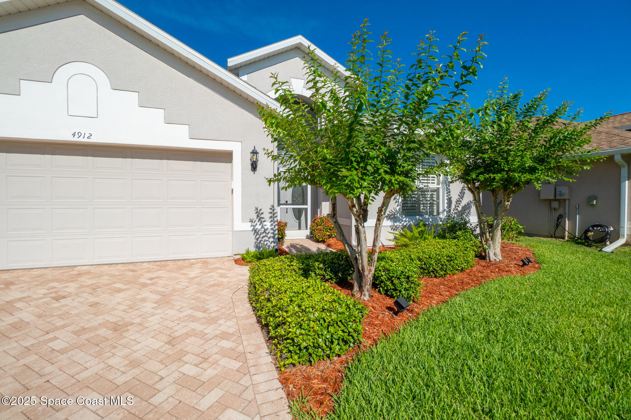 4912 Worthington Circle