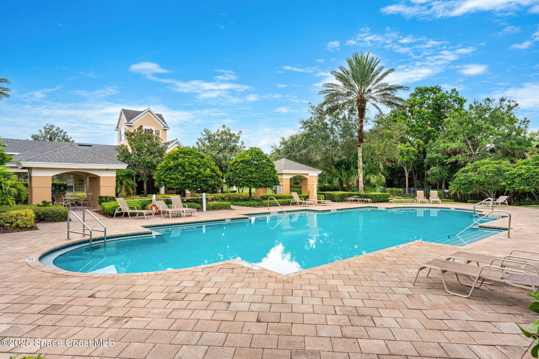 1576 Peregrine Circle, 109