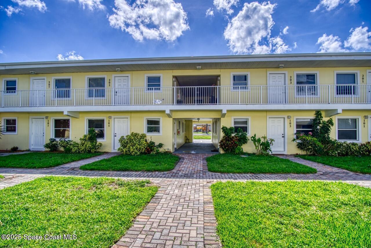 130 Roosevelt Avenue 106