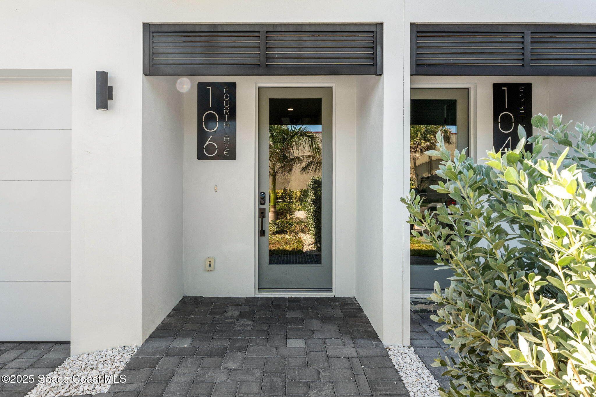 106 4th Avenue