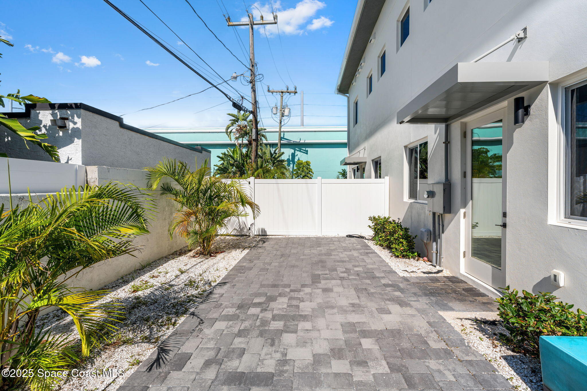 106 4th Avenue