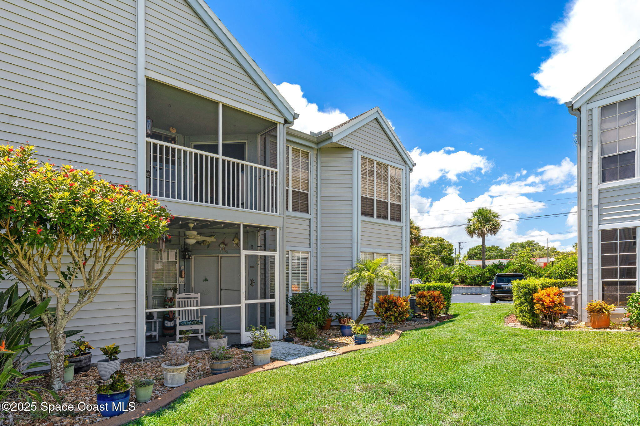 7350 N Highway 1, 201