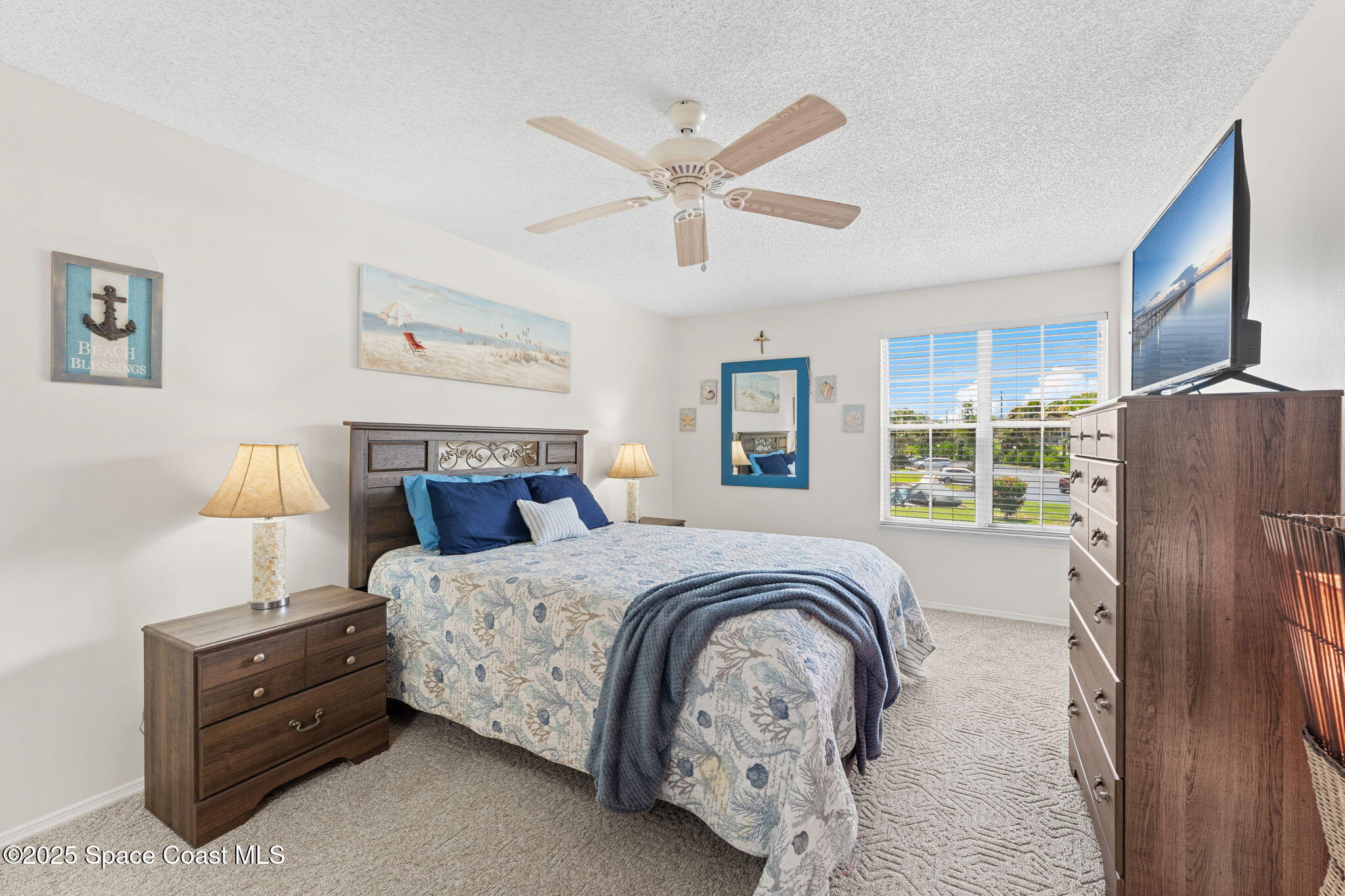 7350 N Highway 1, 201