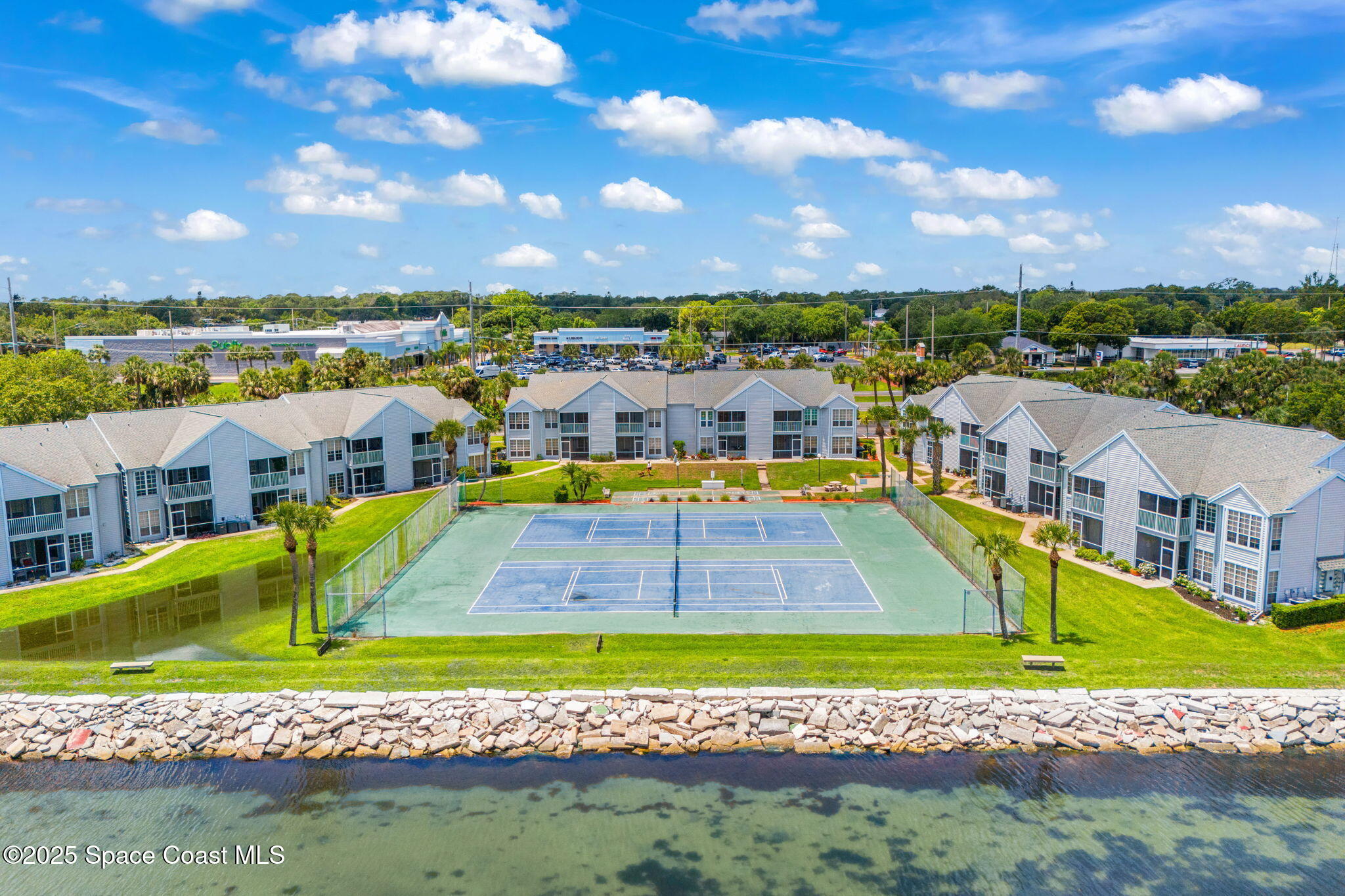 7350 N Highway 1, 201