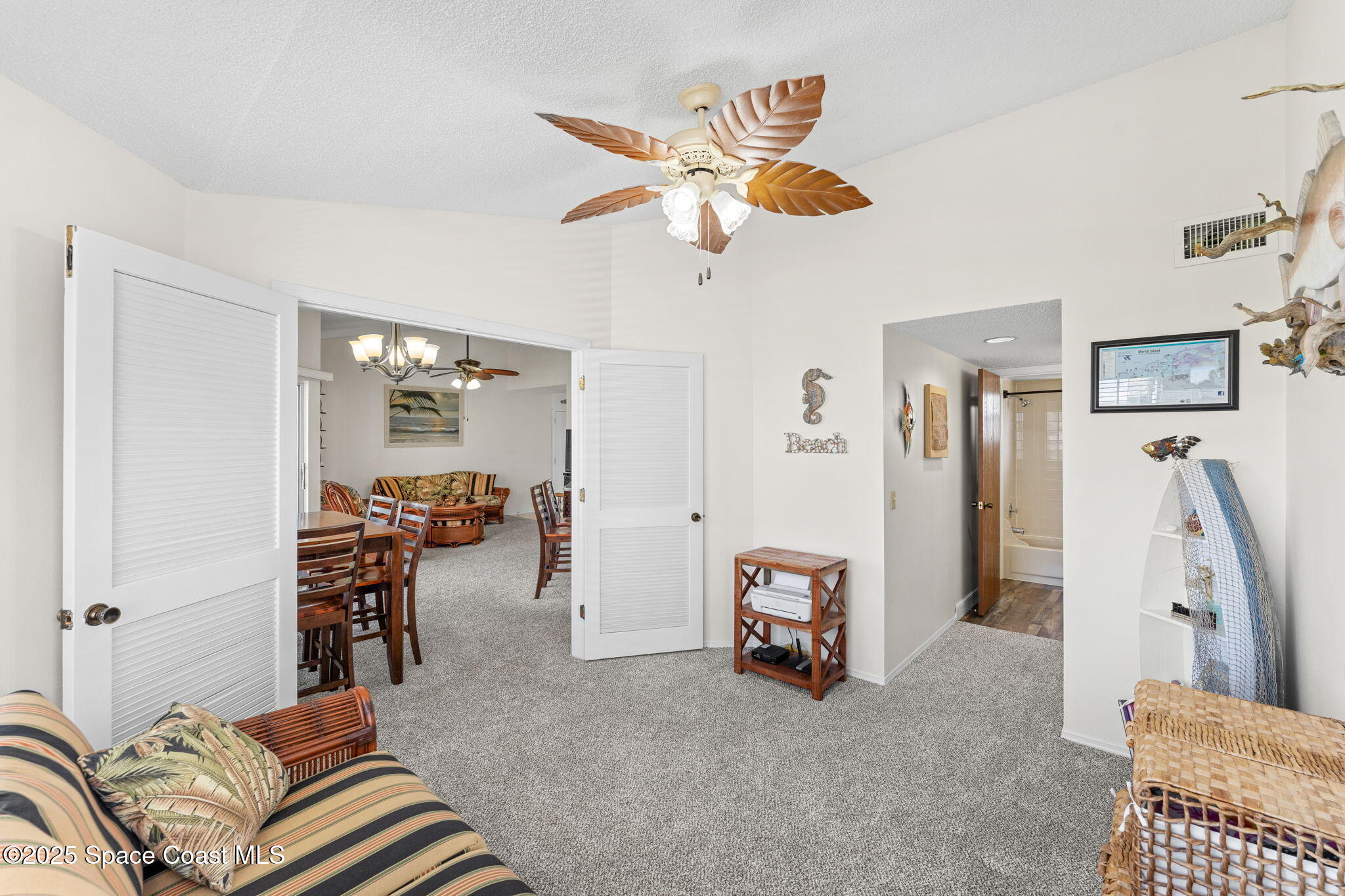 7350 N Highway 1, 201