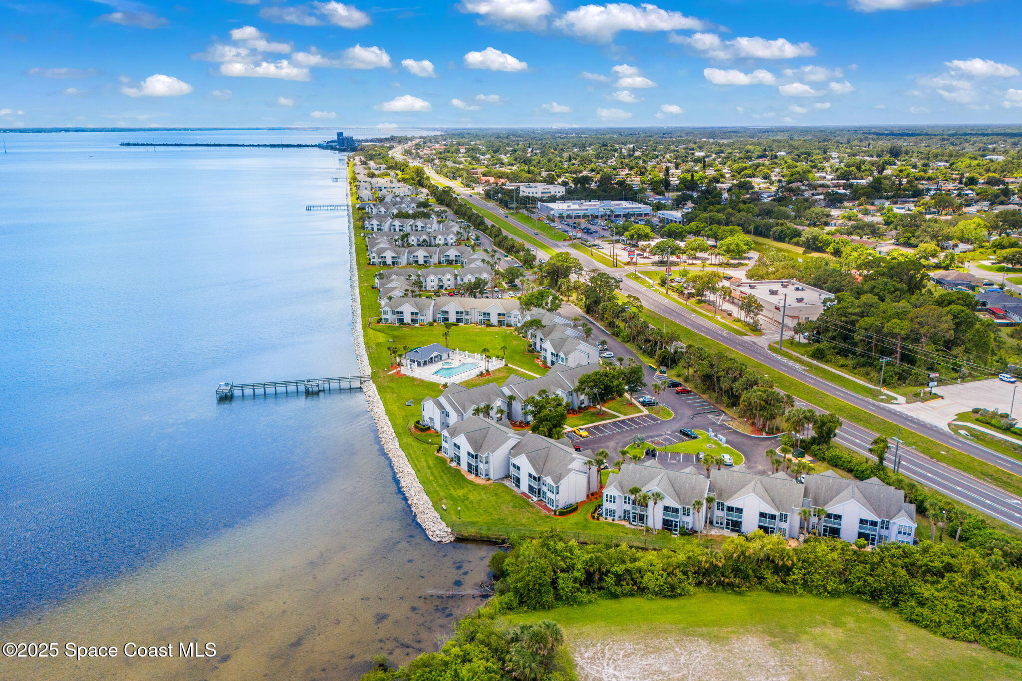 7350 N Highway 1, 201