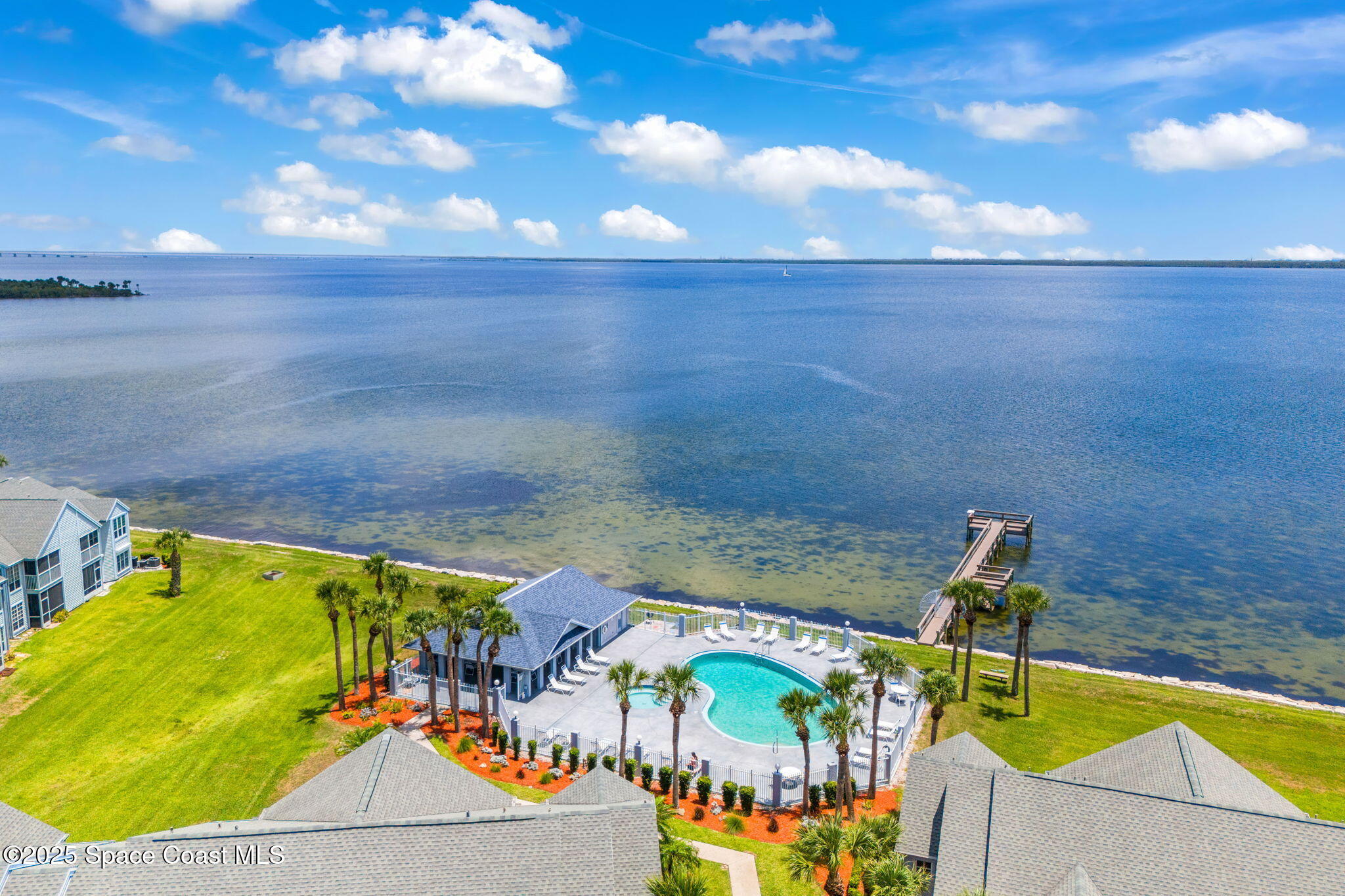 7350 N Highway 1, 201