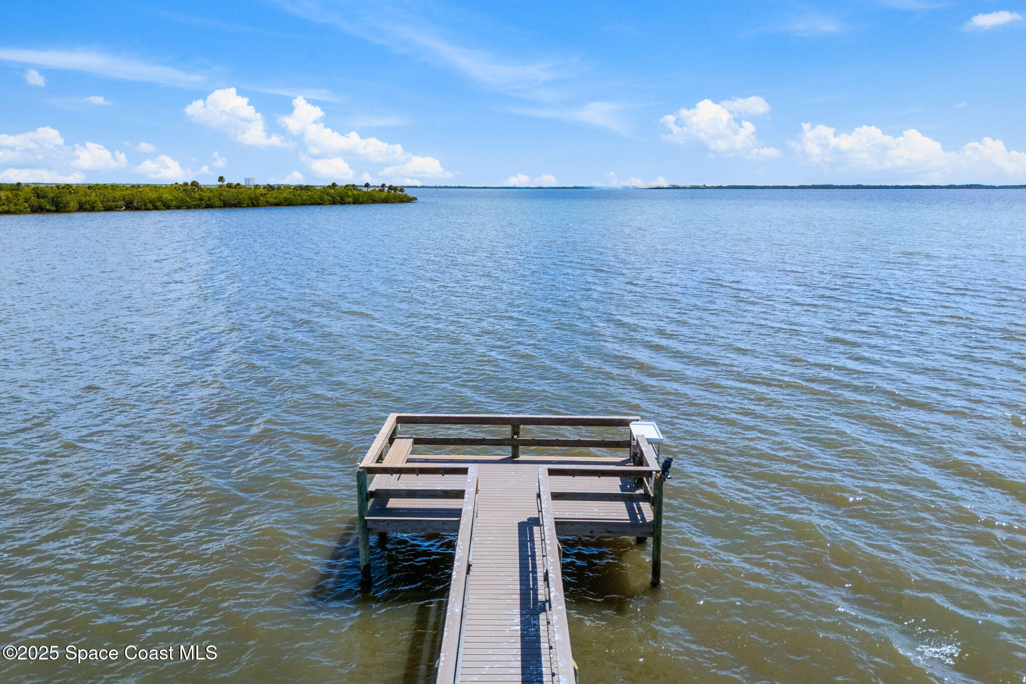 7350 N Highway 1, 201