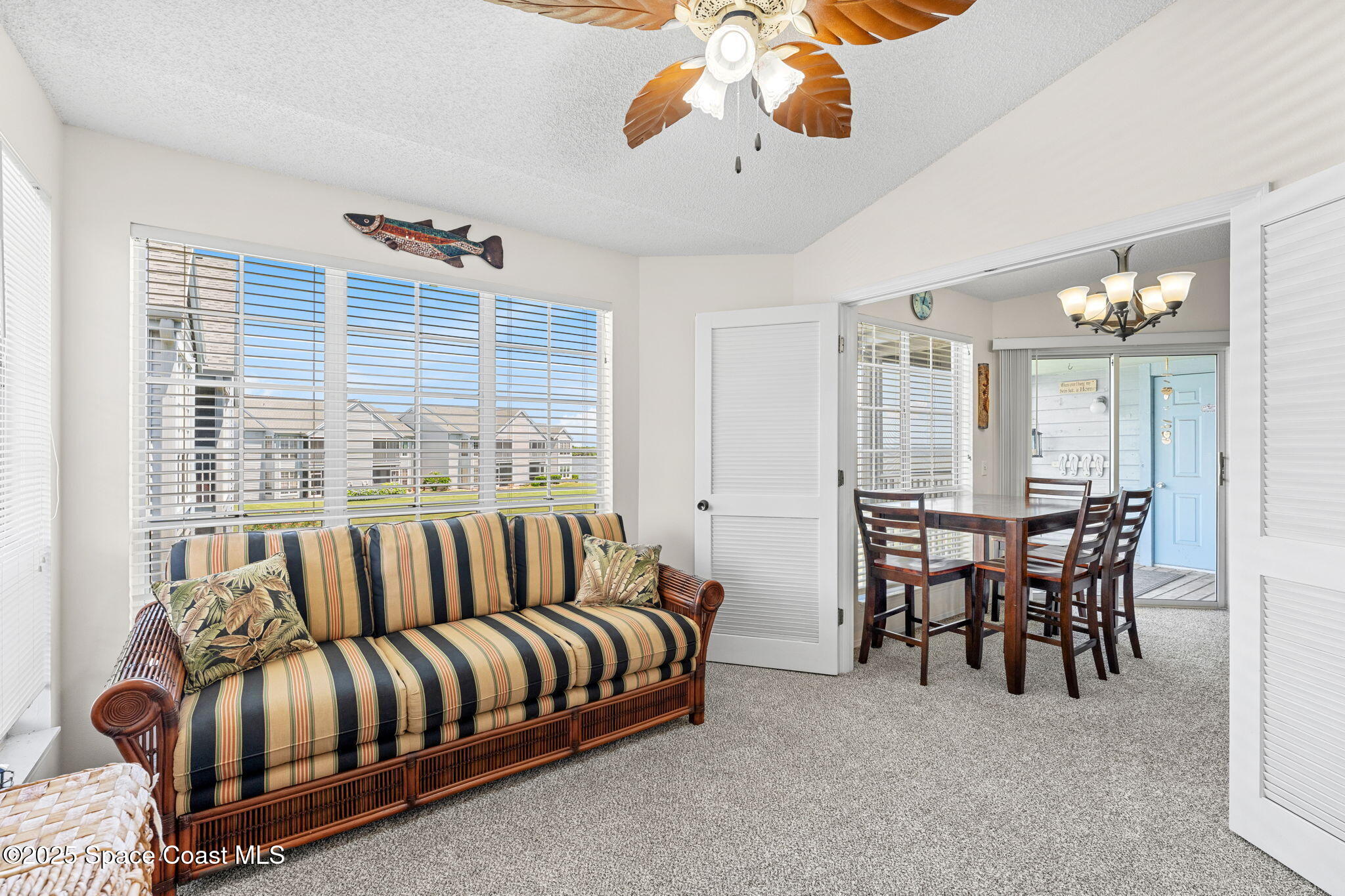 7350 N Highway 1, 201