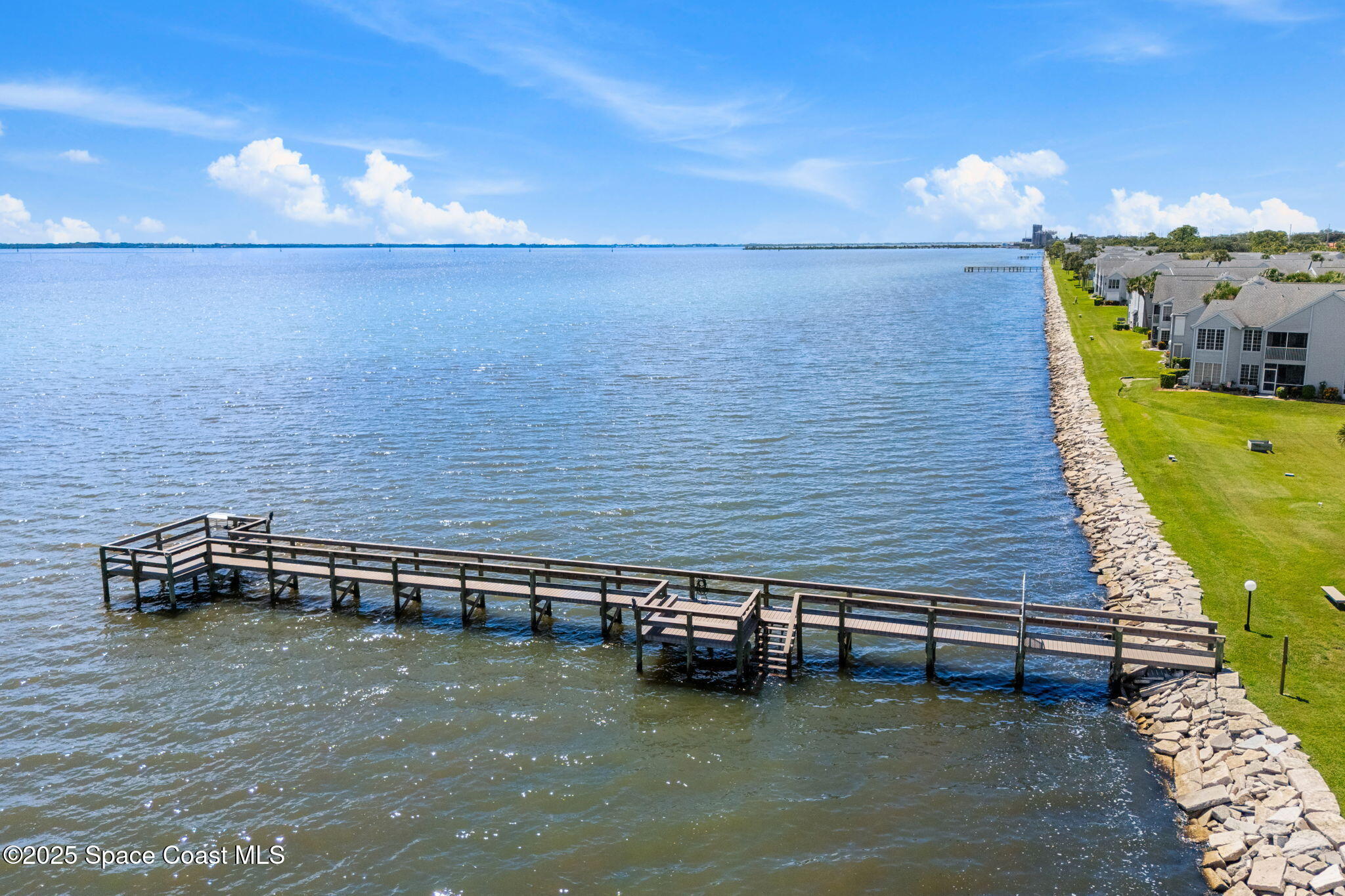 7350 N Highway 1, 201