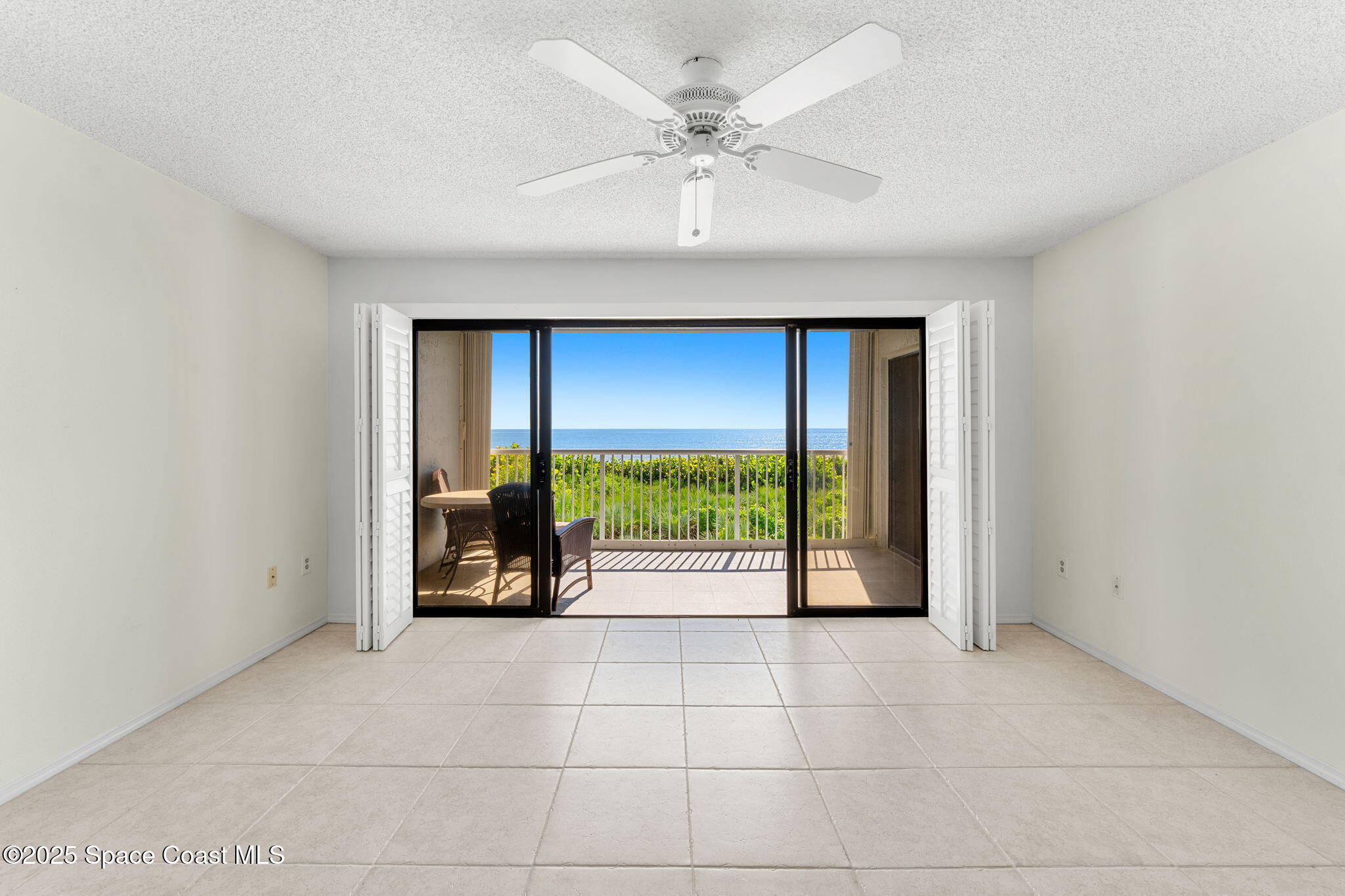 295 Highway A1a, 203