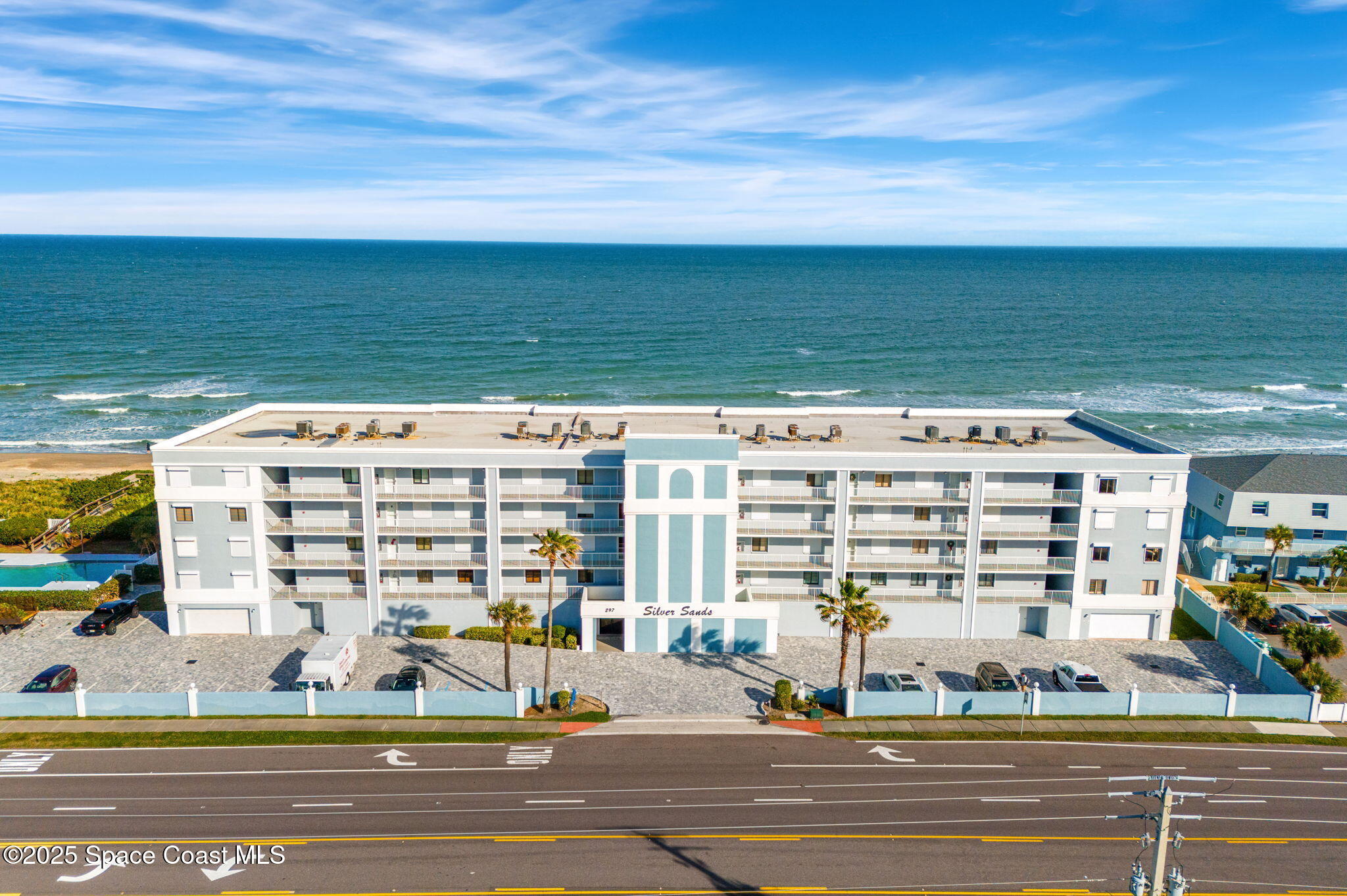 295 Highway A1a, 203