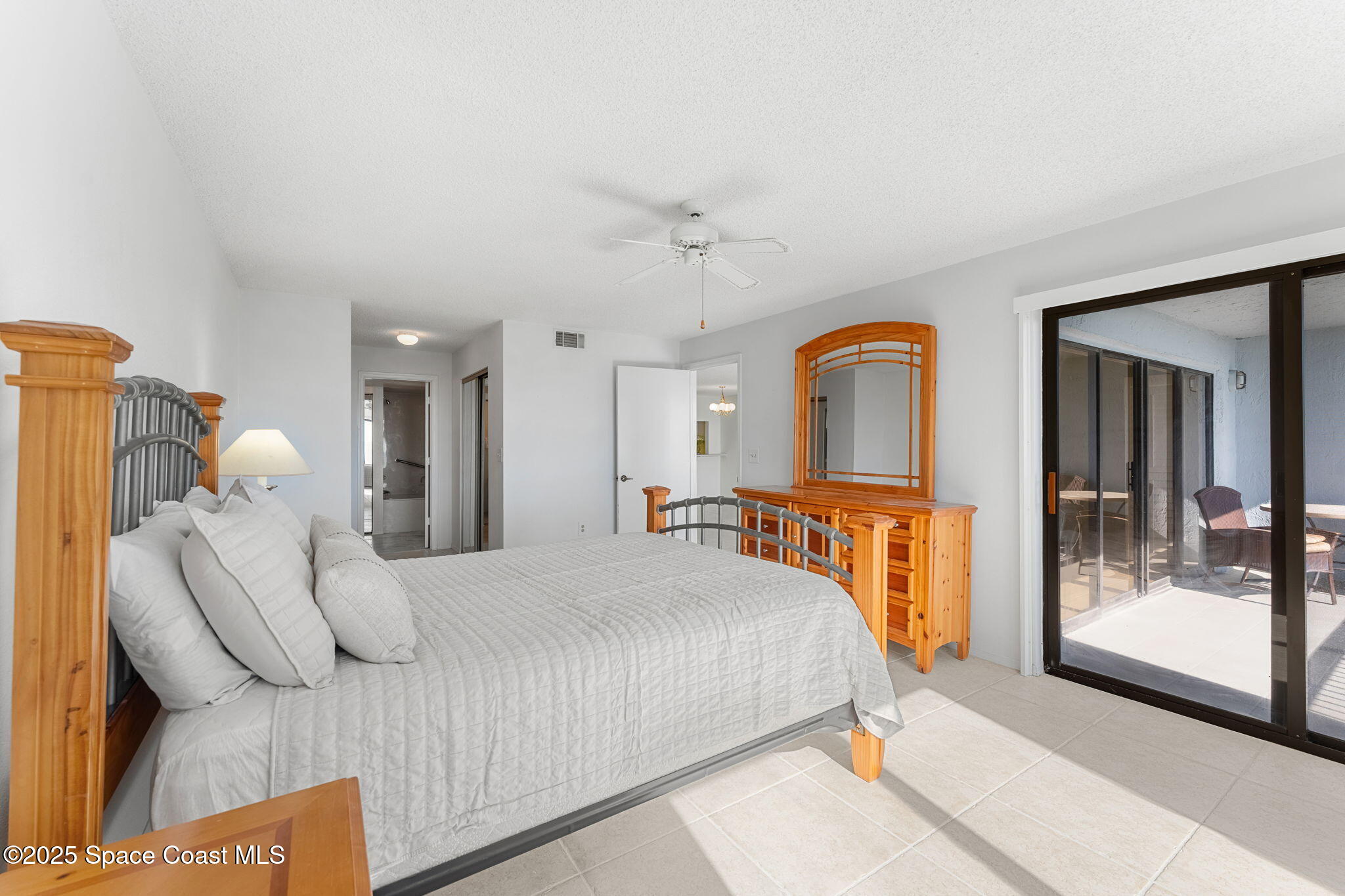 295 Highway A1a, 203