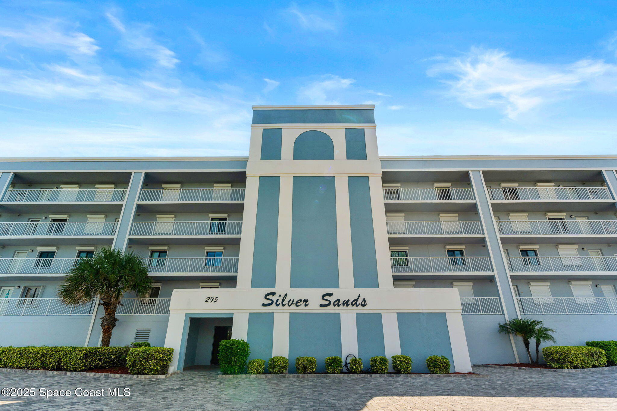 295 Highway A1a, 203