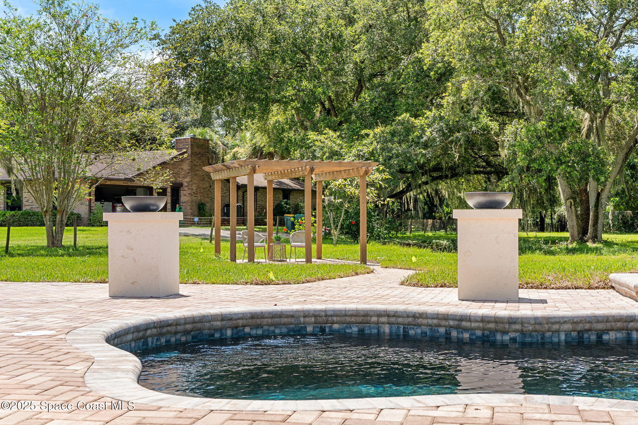 4313 Country Road
