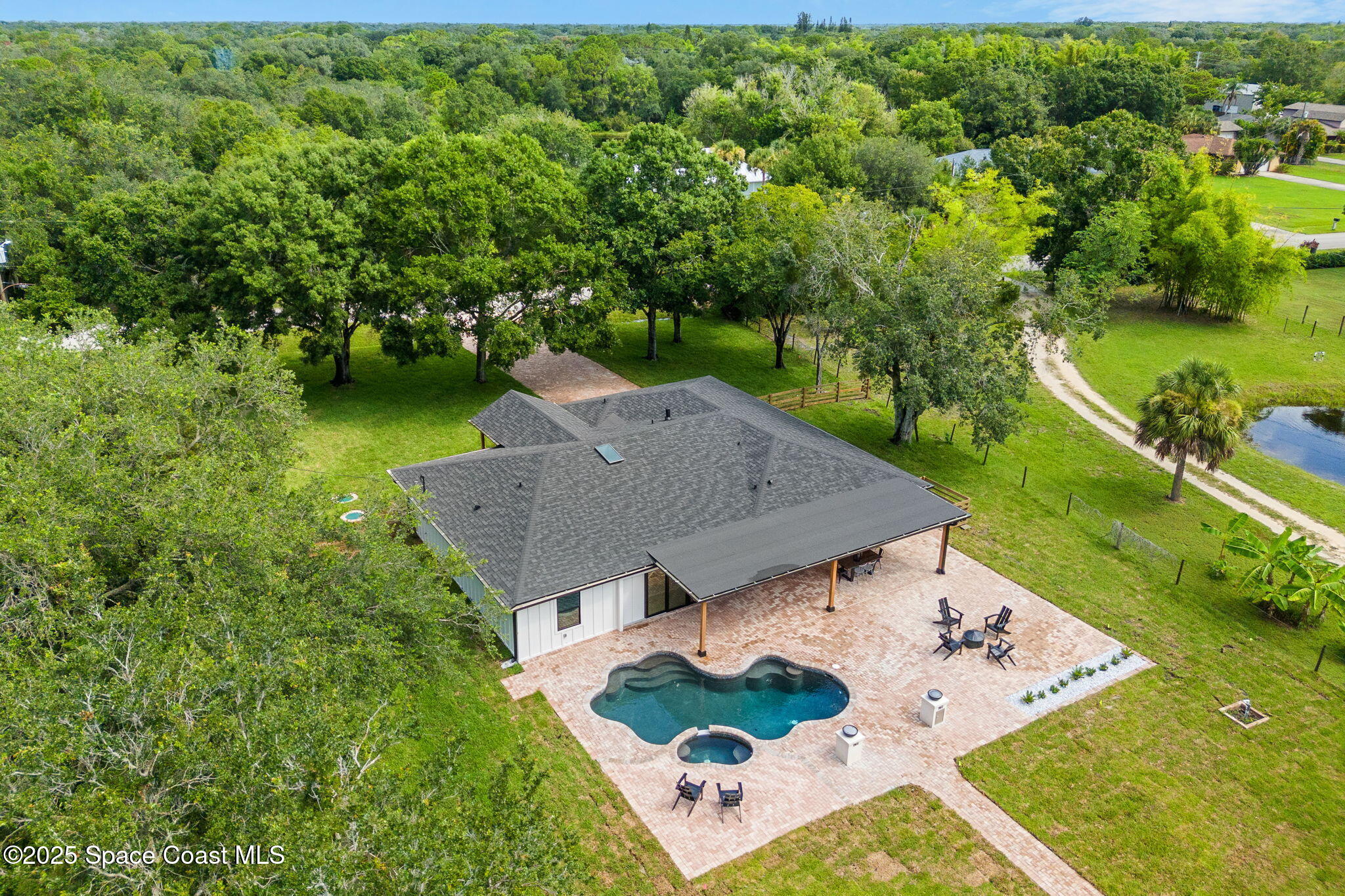 4313 Country Road
