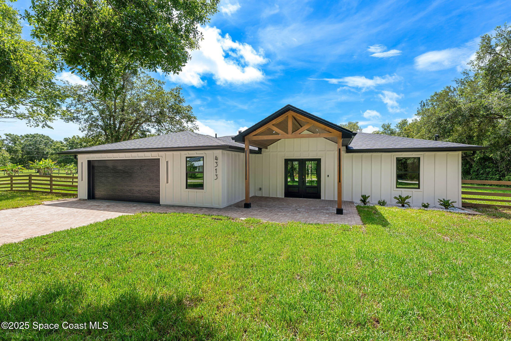 4313 Country Road