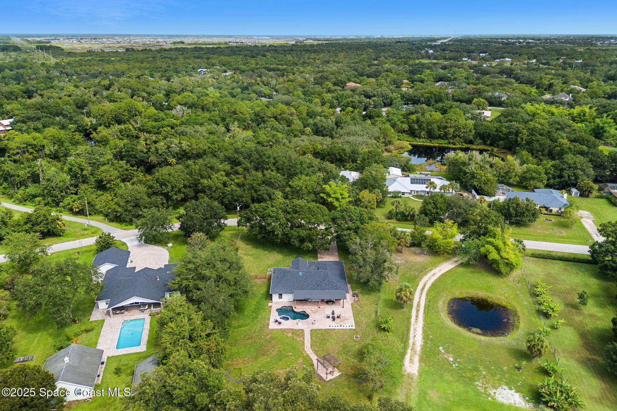 4313 Country Road