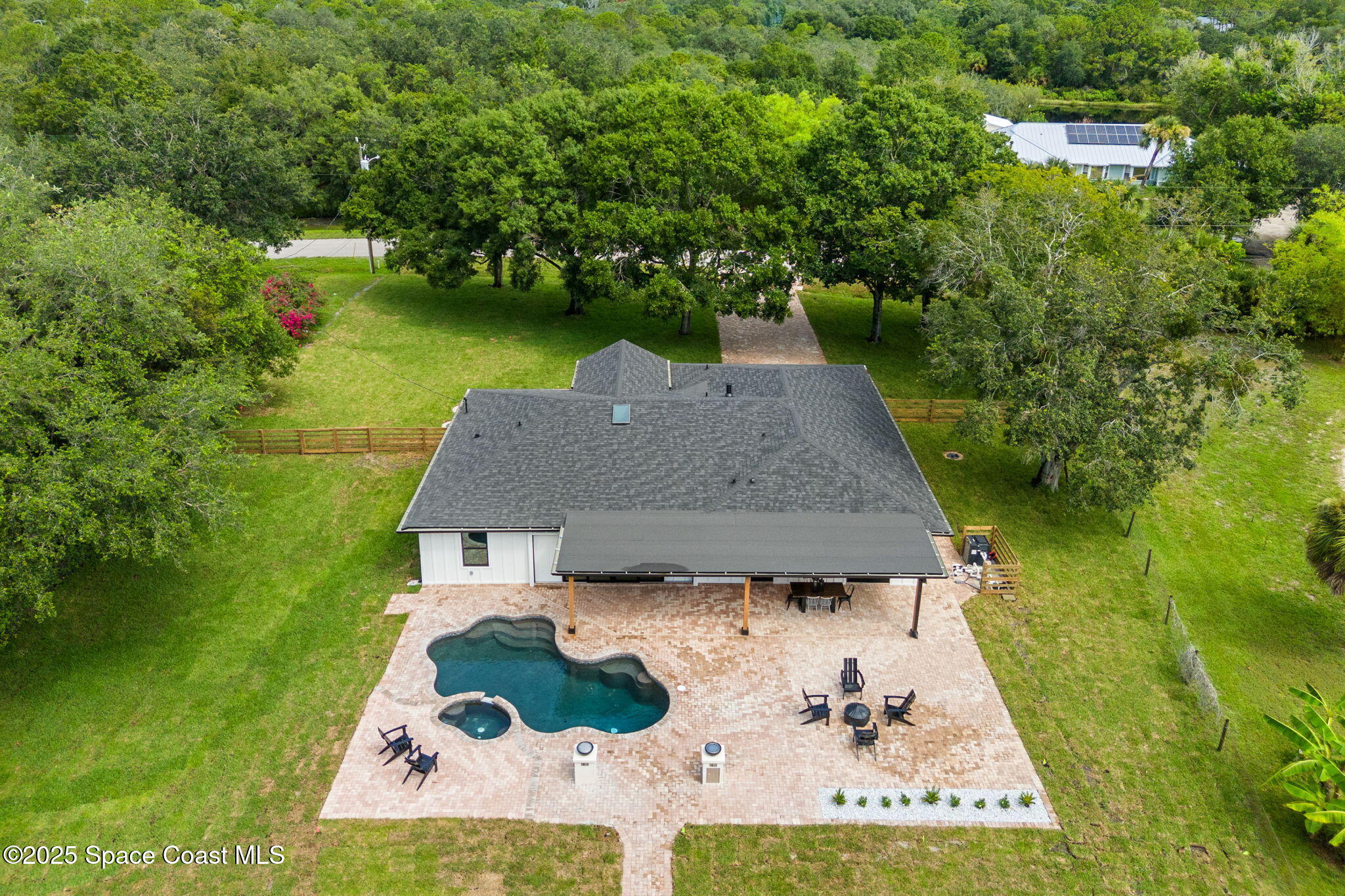 4313 Country Road