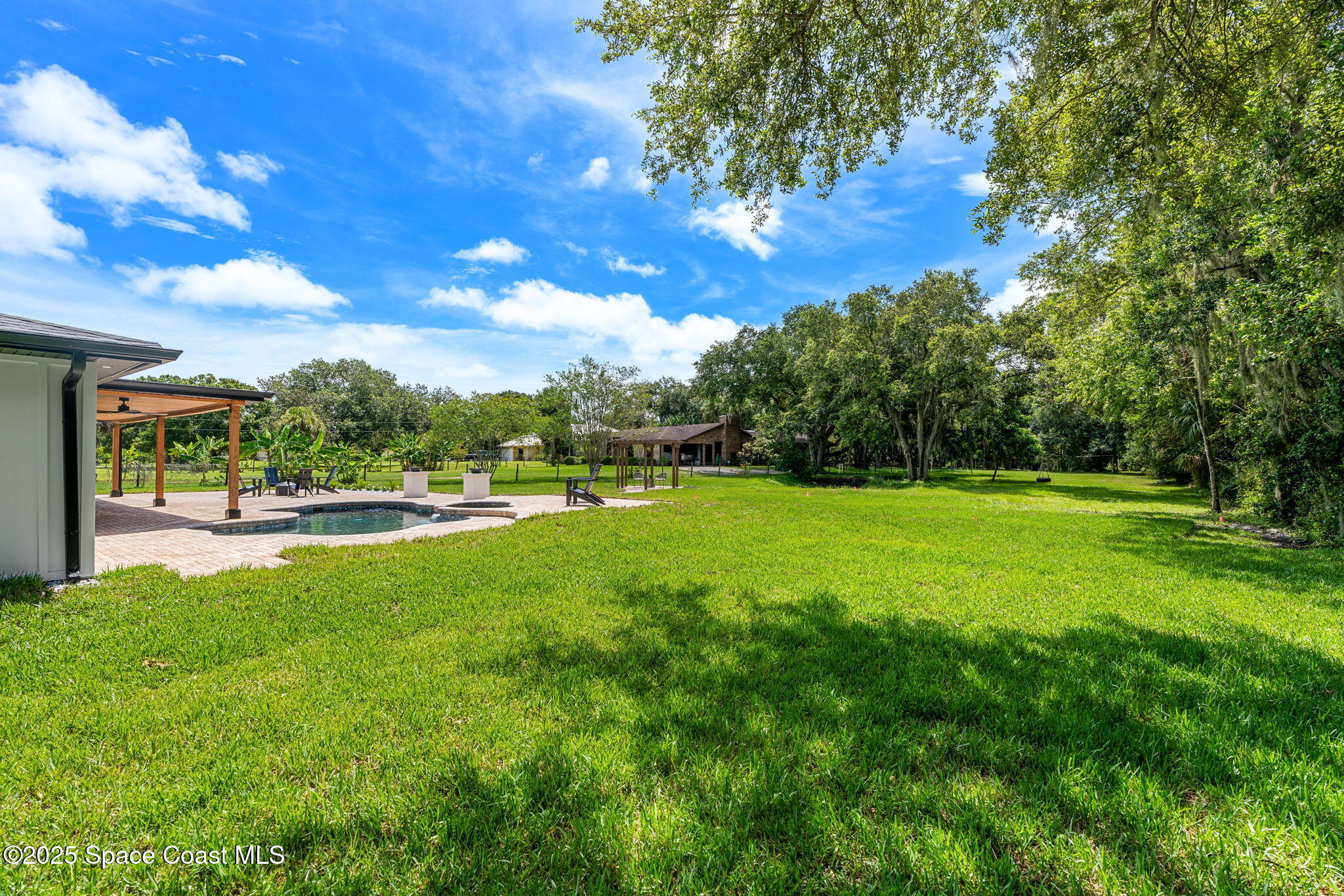 4313 Country Road