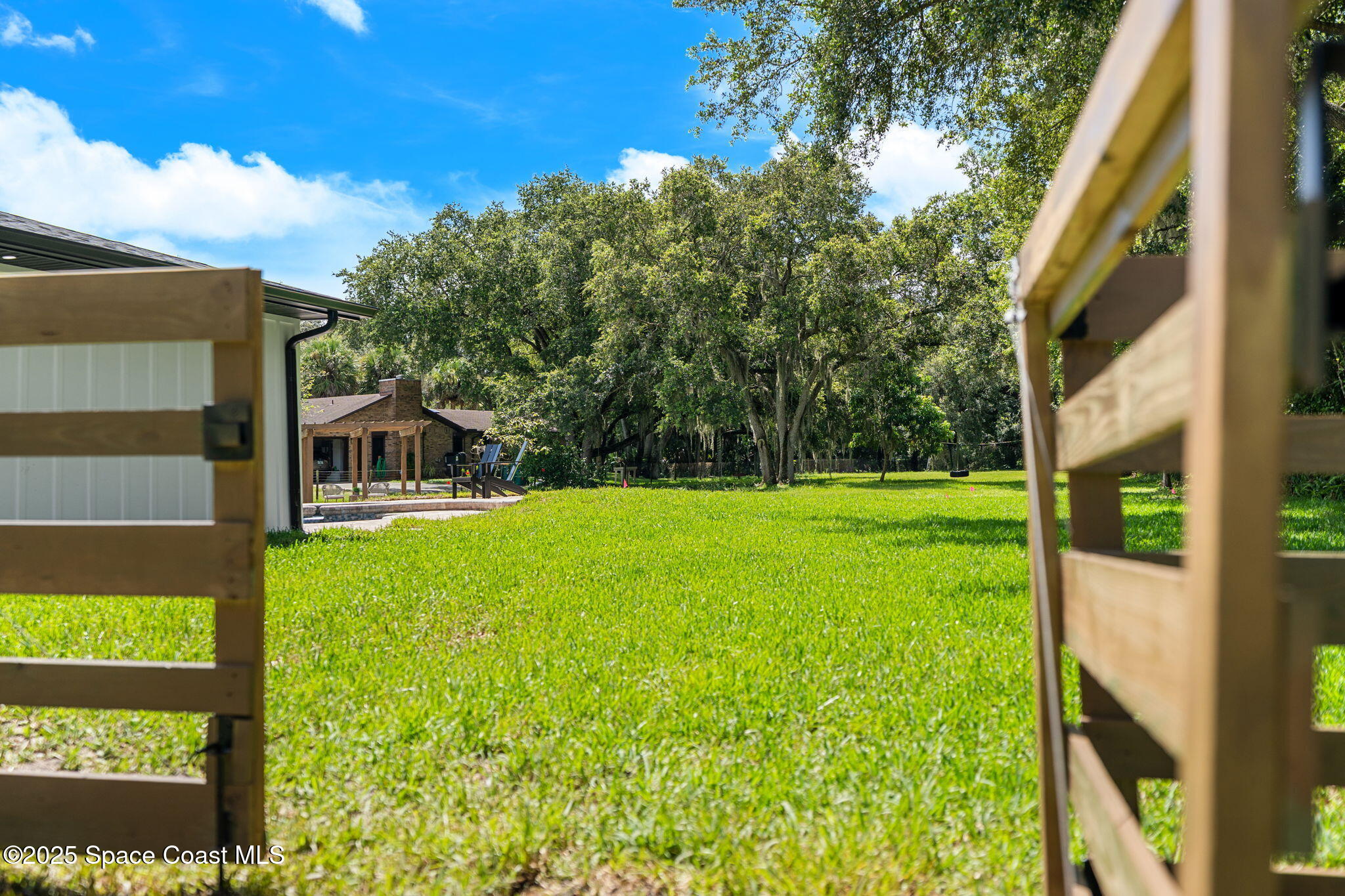 4313 Country Road