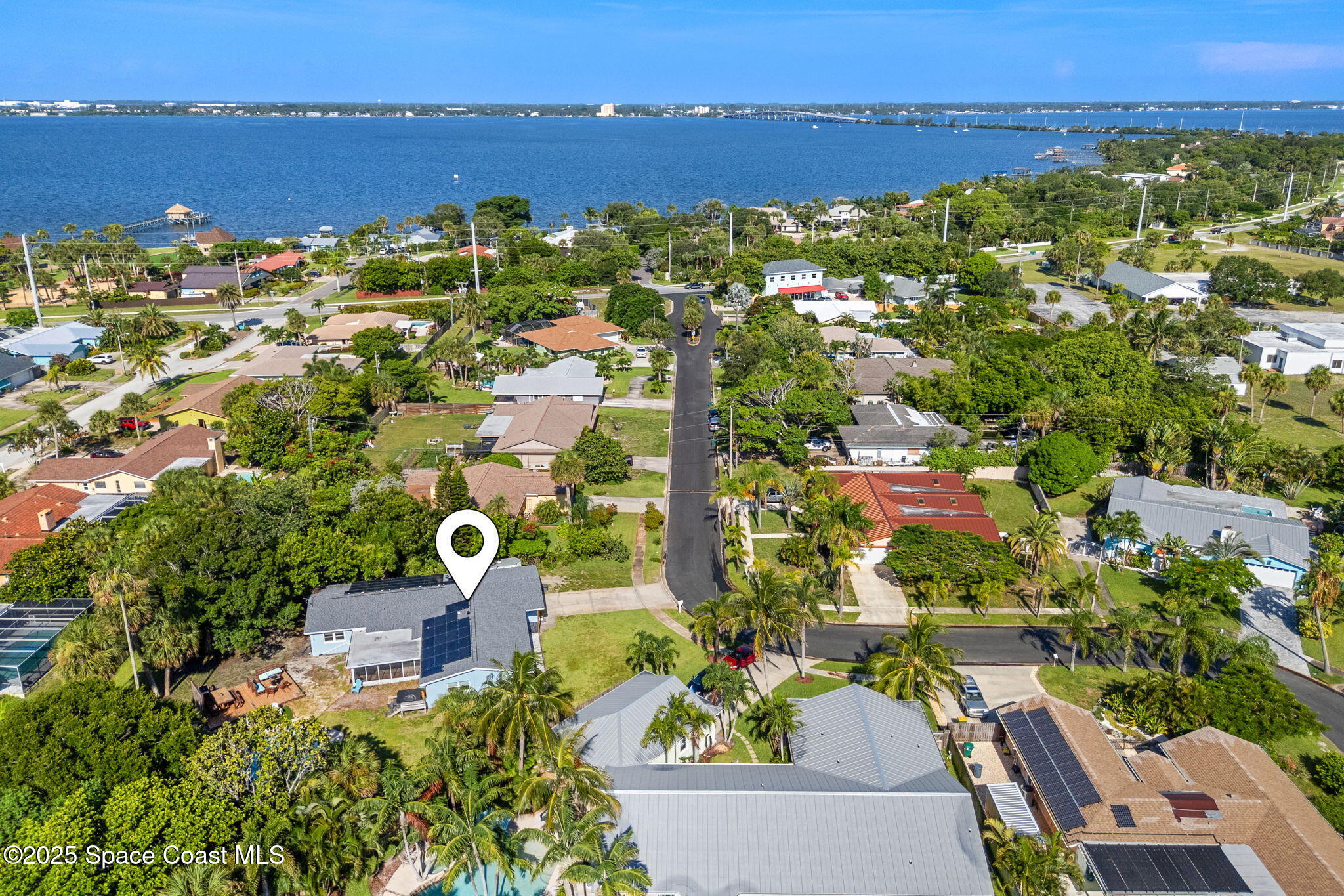 285 Coral Way W