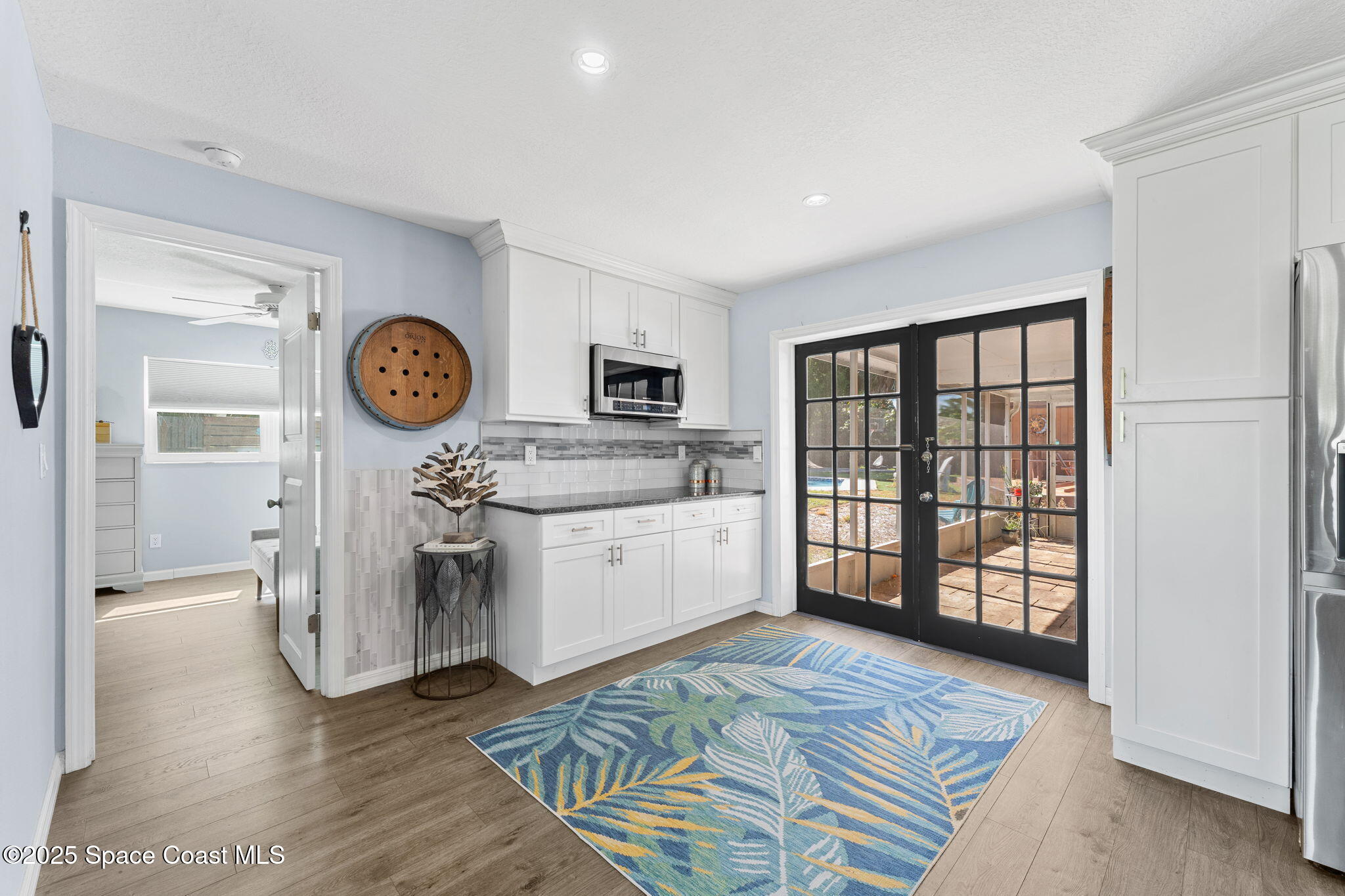 285 Coral Way W