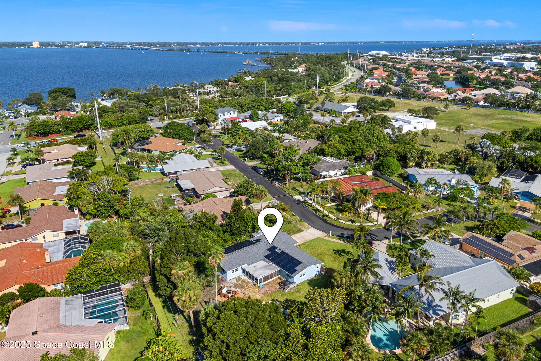 285 Coral Way W