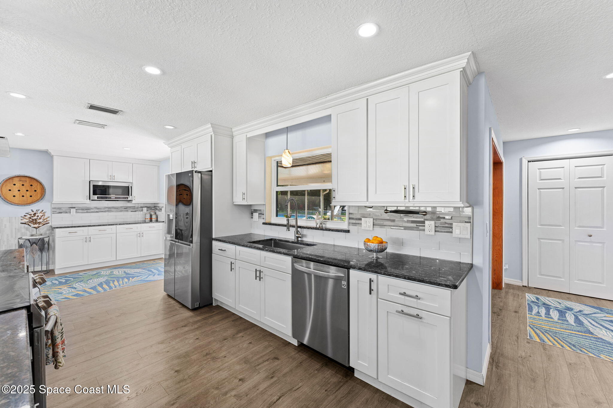 285 Coral Way W