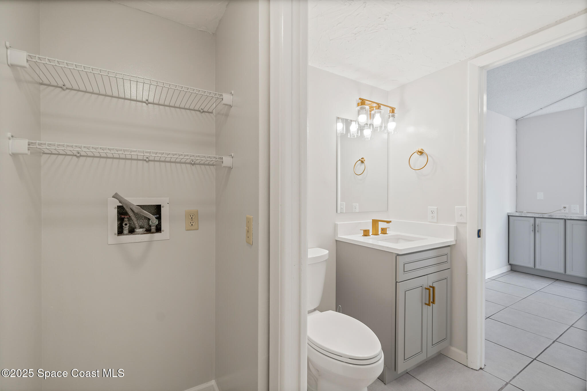 4016 Vista Oaks Circle NE