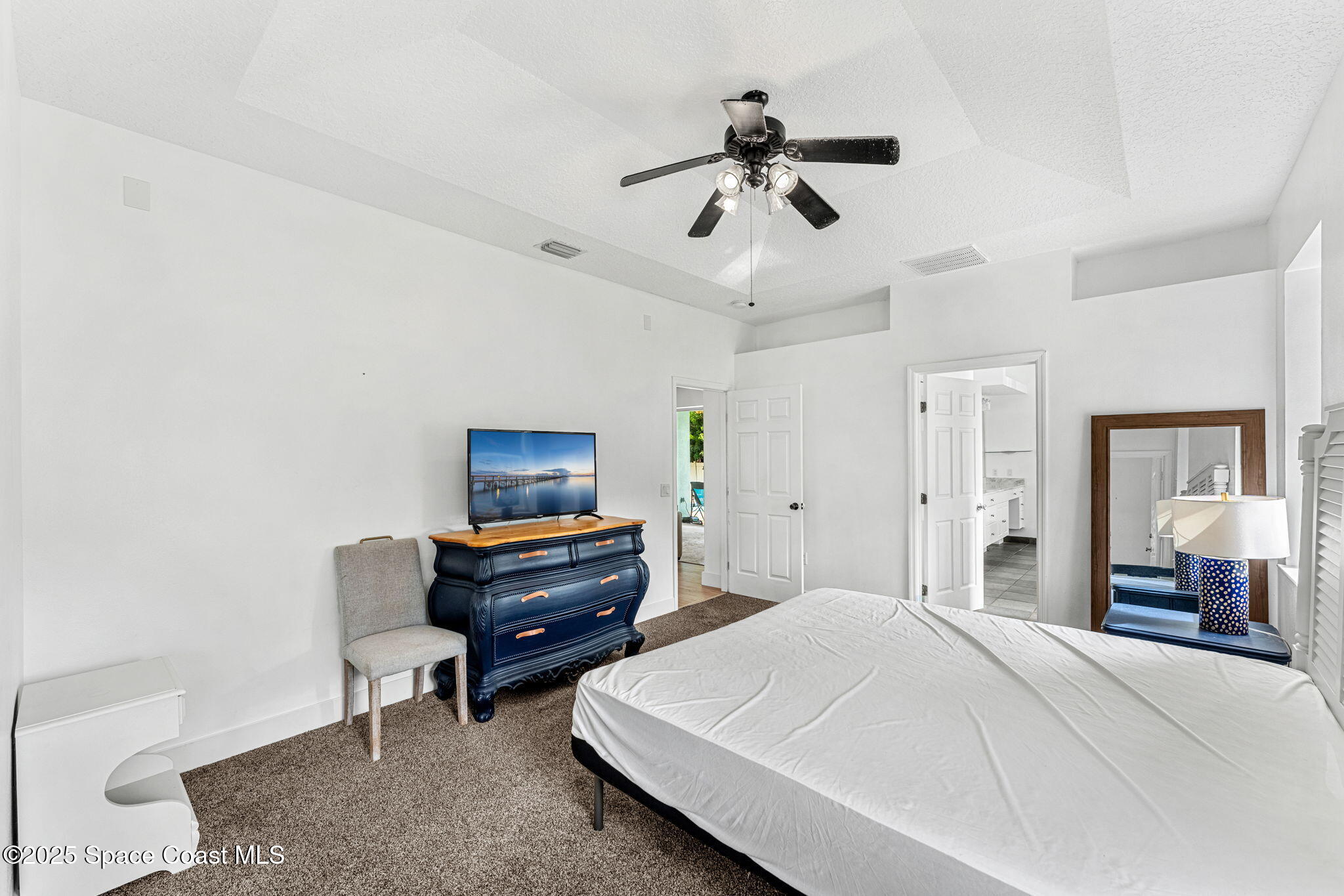 48 Harbor Circle