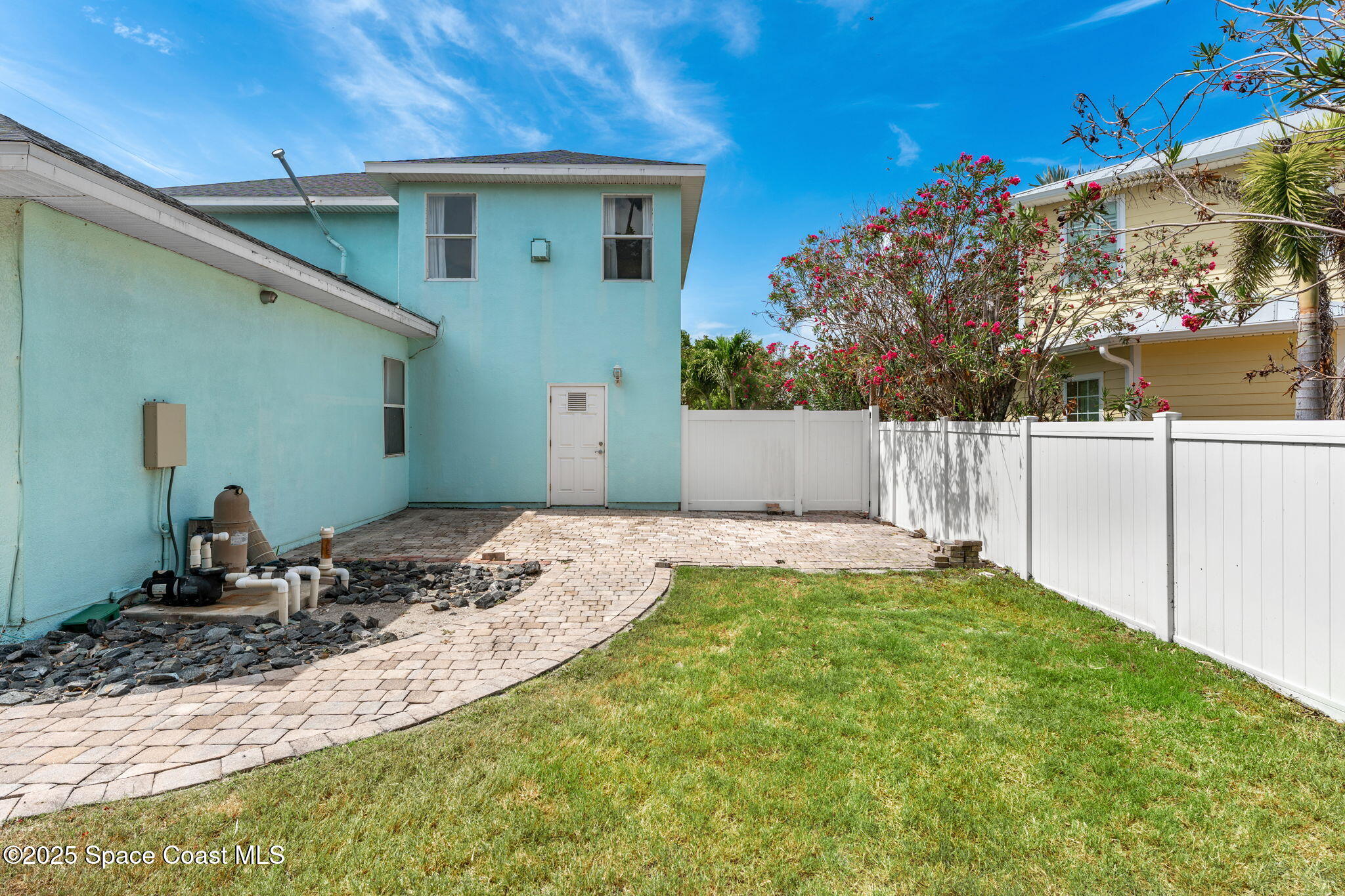 48 Harbor Circle