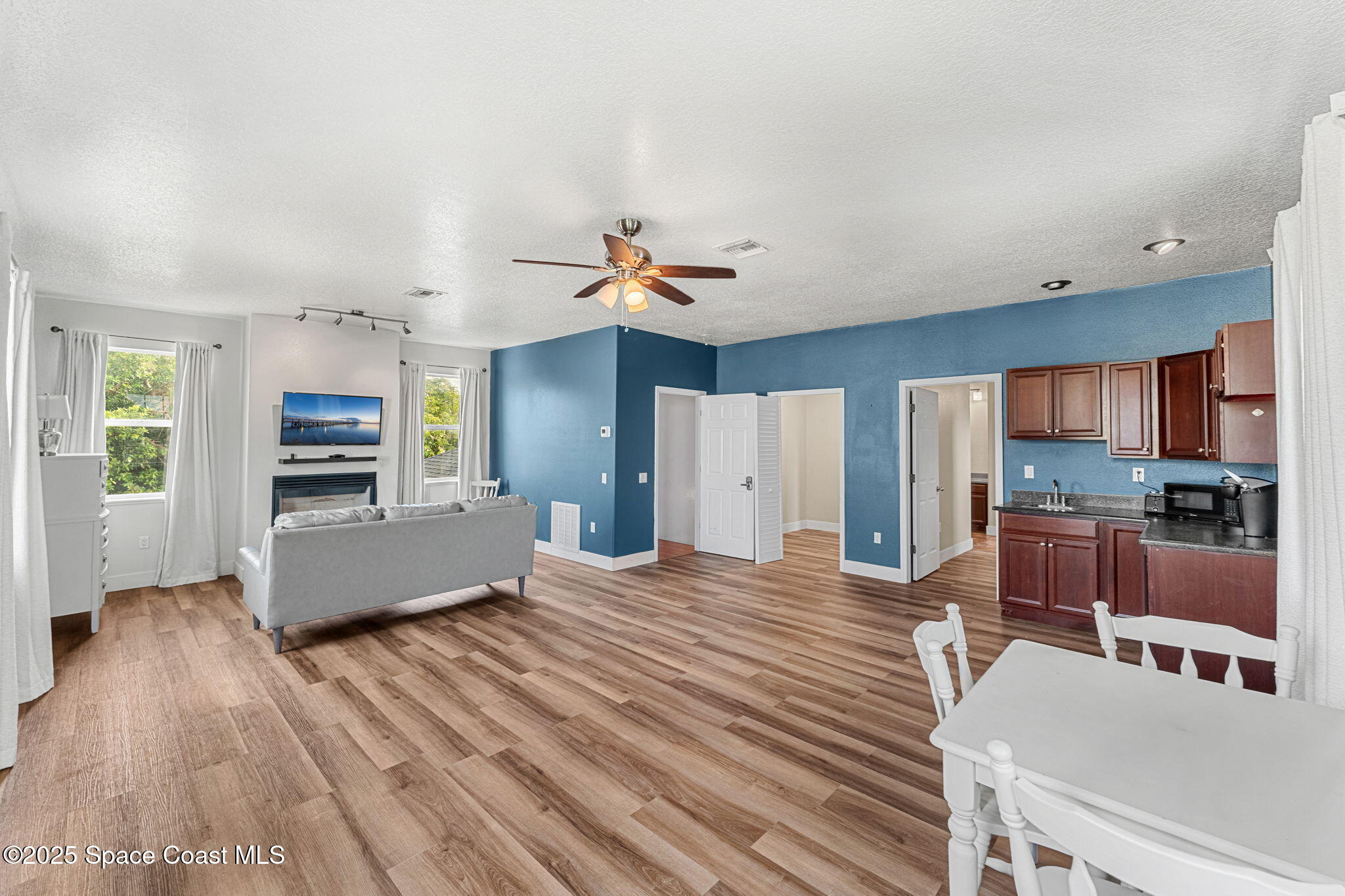 48 Harbor Circle