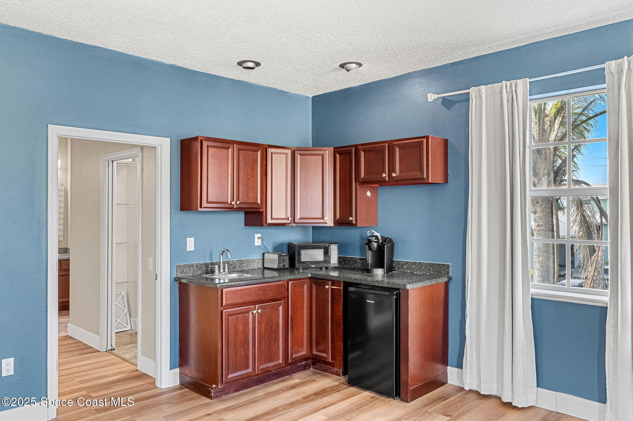 48 Harbor Circle
