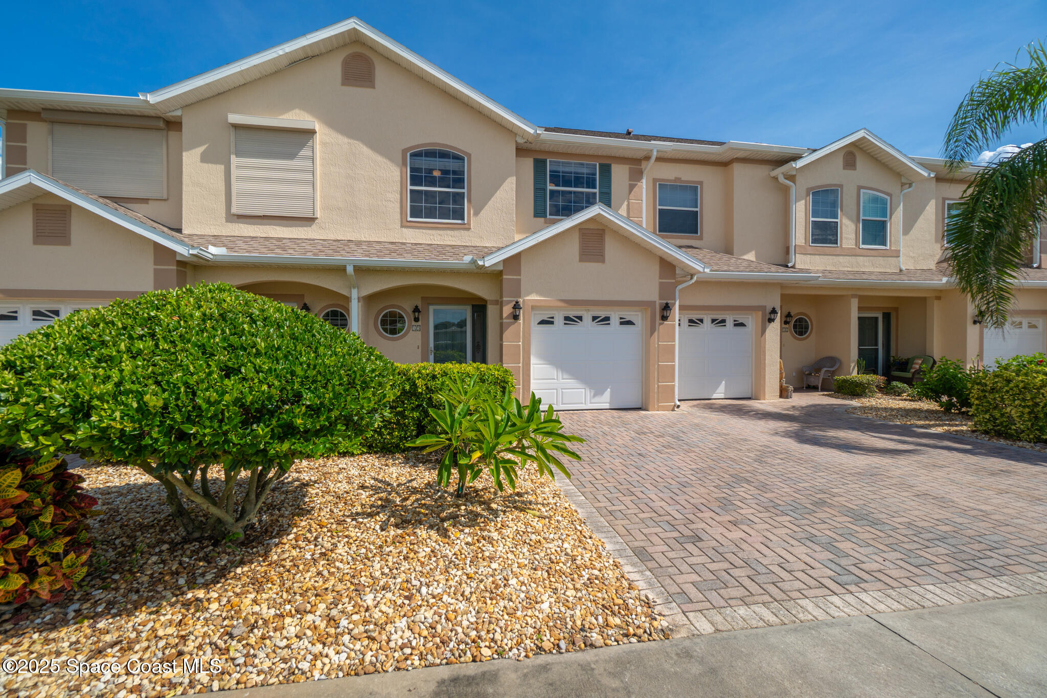 5201 Ocean Beach Boulevard 13