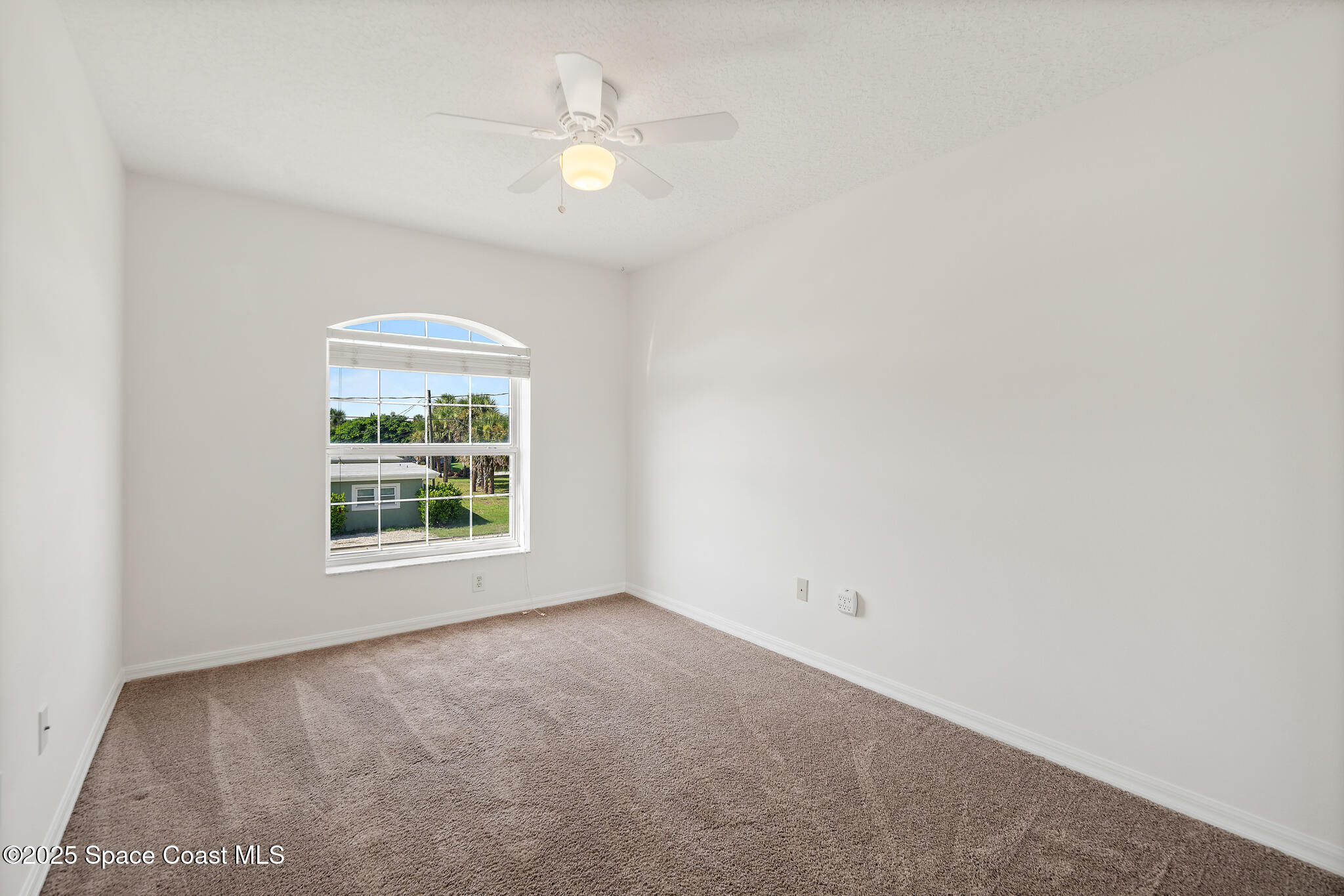 5201 Ocean Beach Boulevard 13