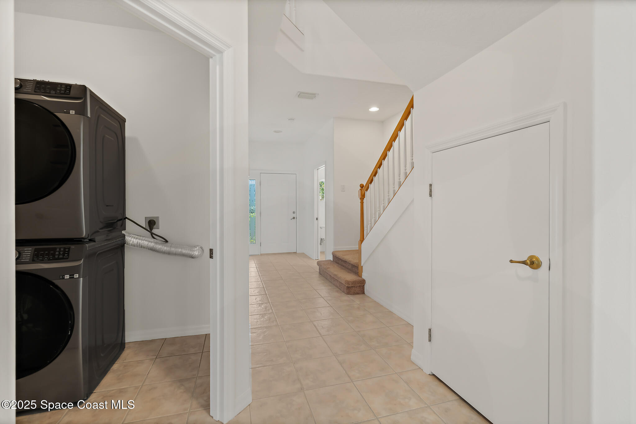 5201 Ocean Beach Boulevard 13