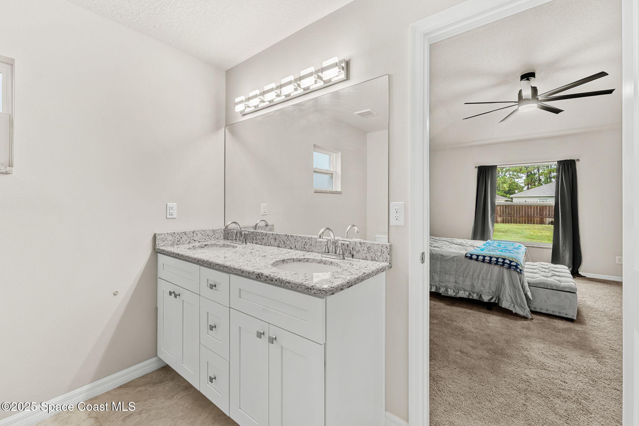565 Rembrandt Street SE