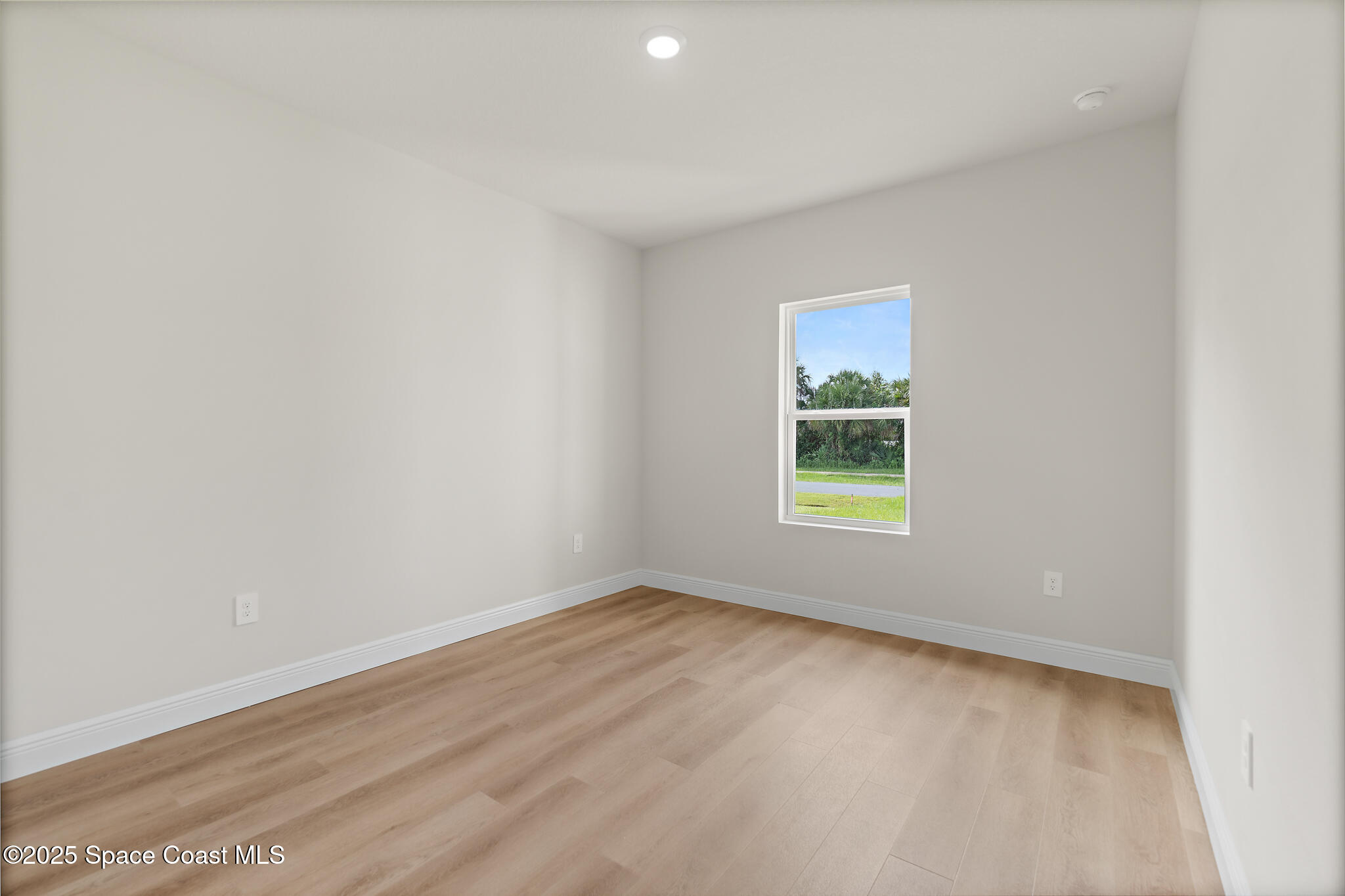 1541 Madison Road NW