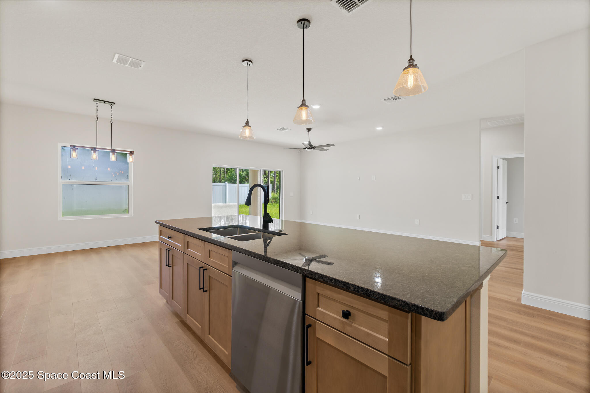 1541 Madison Road NW