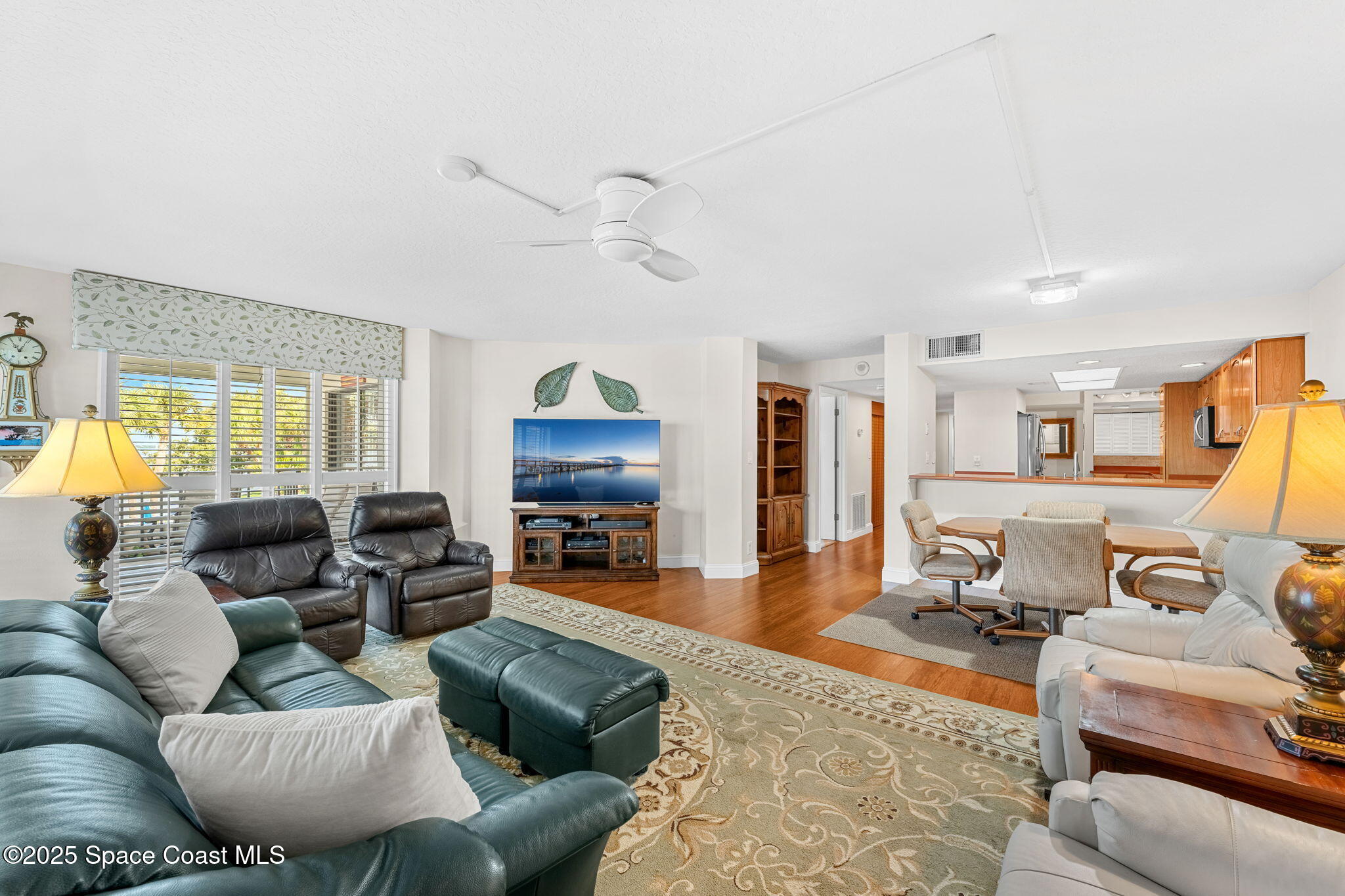 3220 River Villa Way, 115