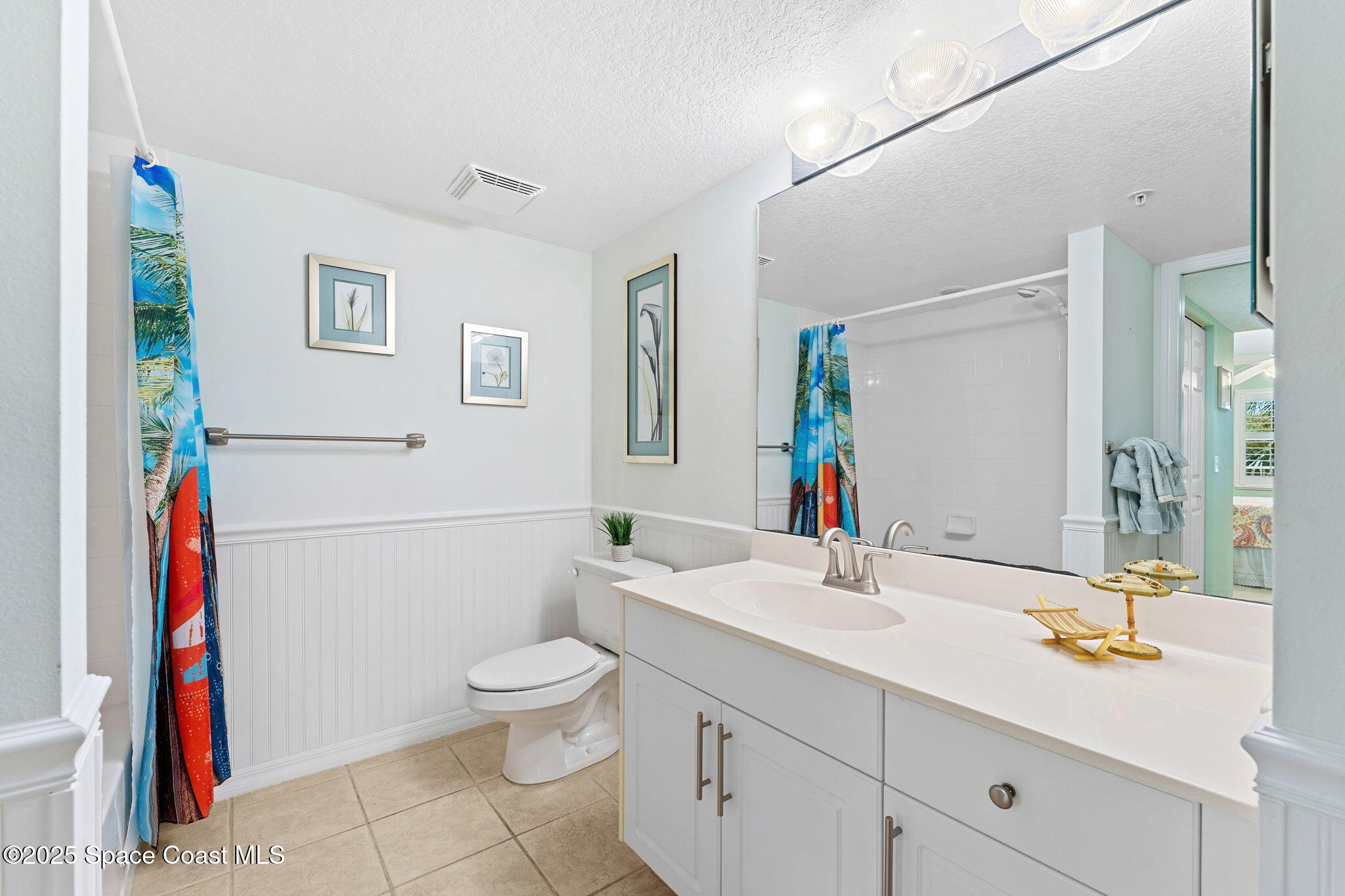 8891 Lake Drive, 202