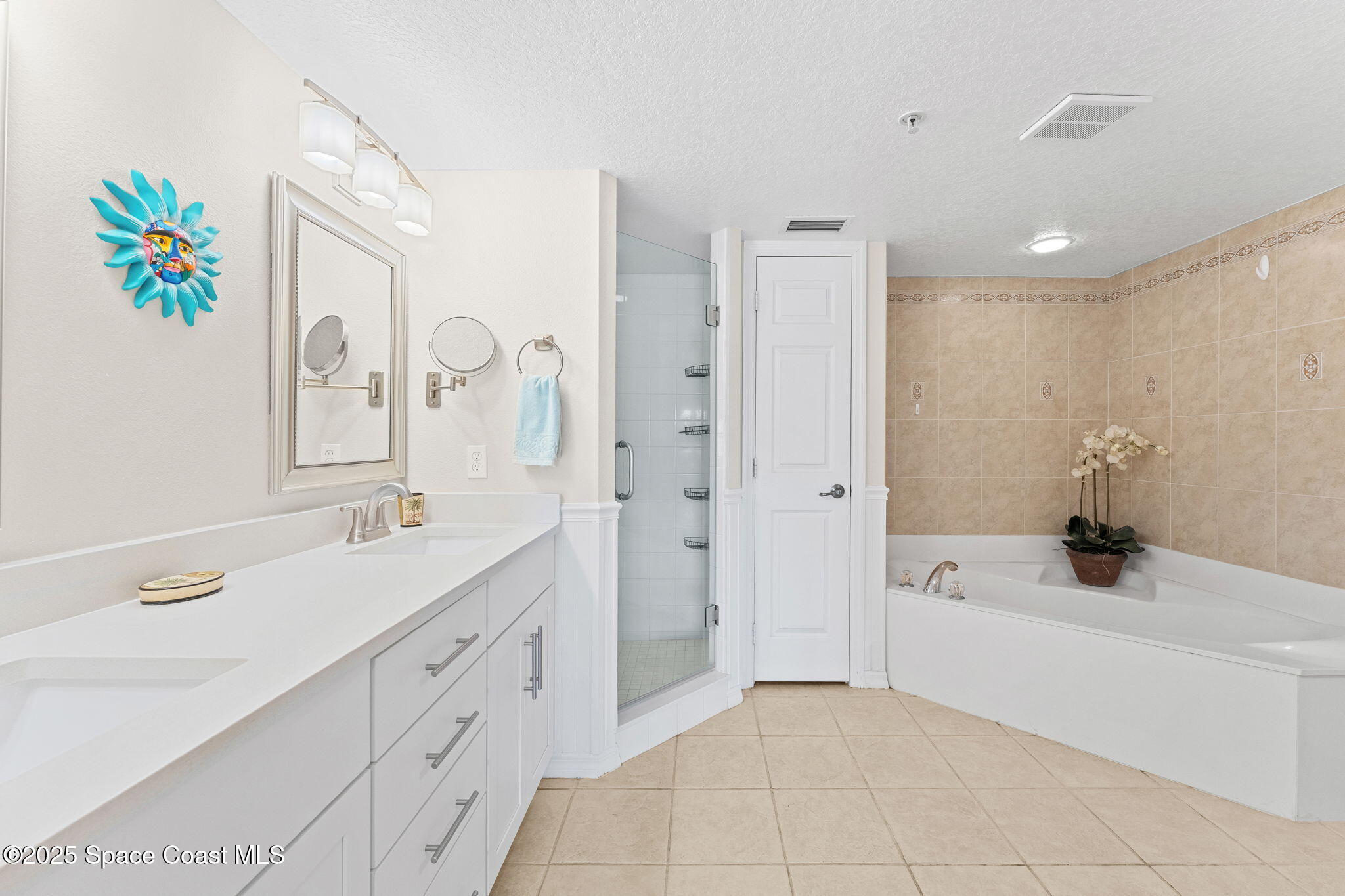 8891 Lake Drive, 202