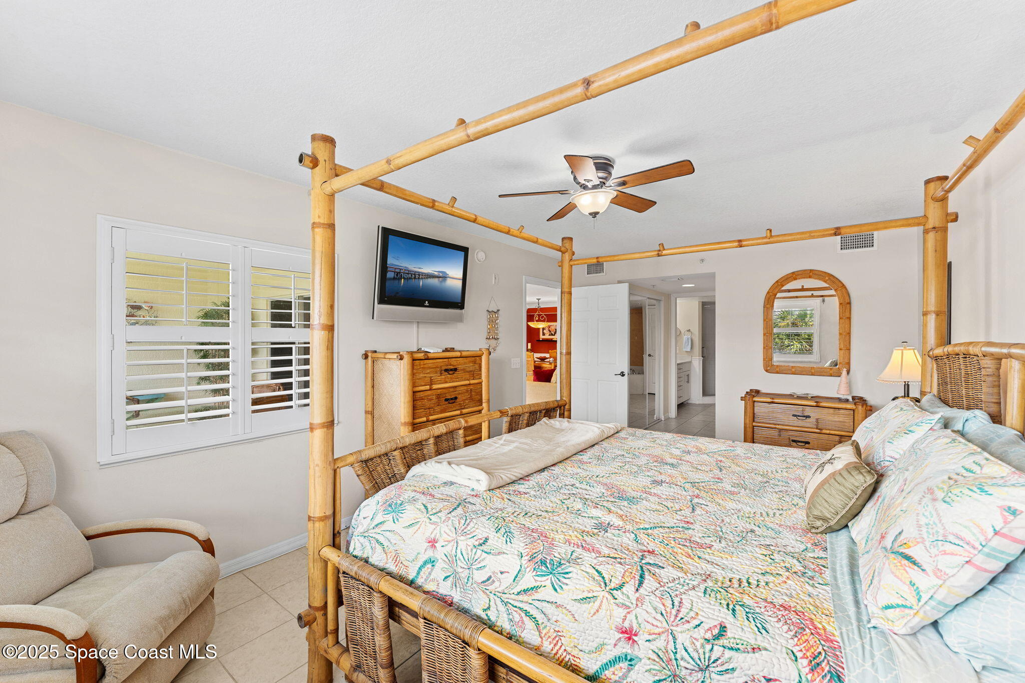 8891 Lake Drive, 202