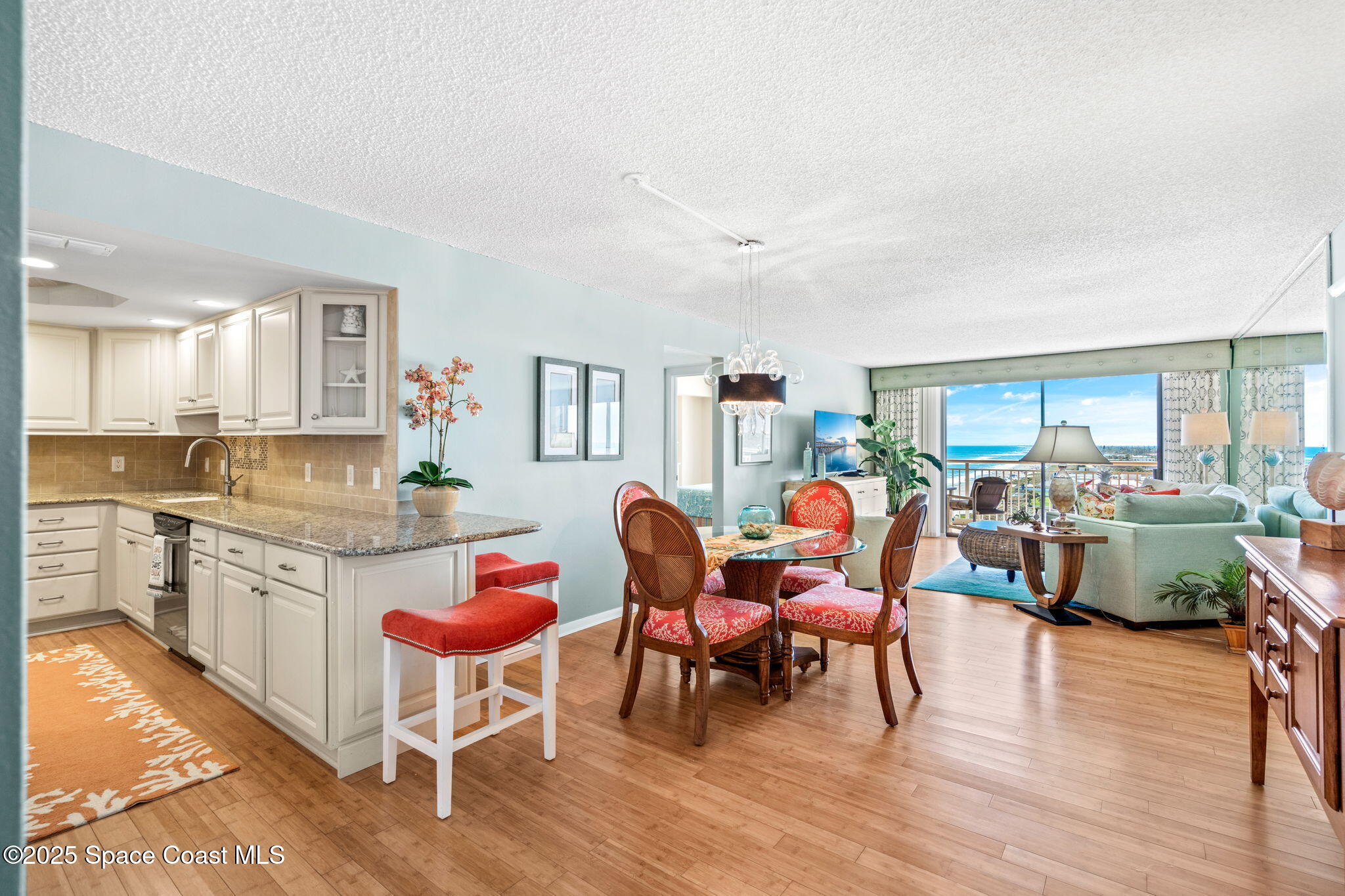 877 N Highway A1a, 1106