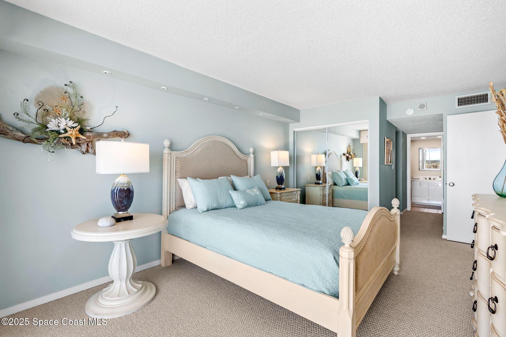 877 N Highway A1a, 1106
